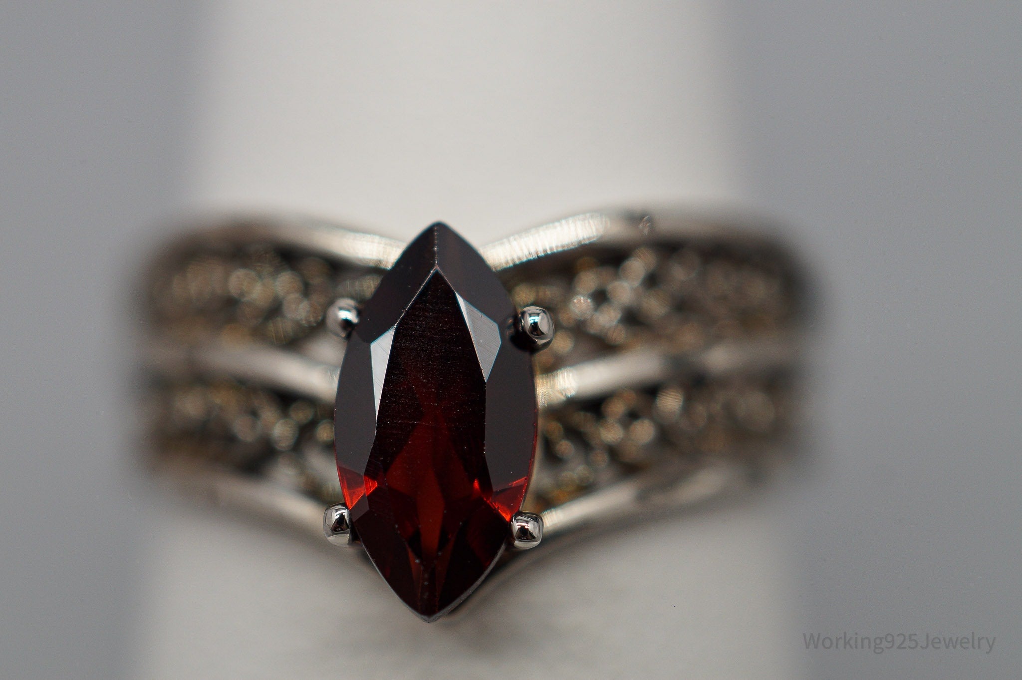 Vintage Garnet Sterling Silver Ring - Size 6