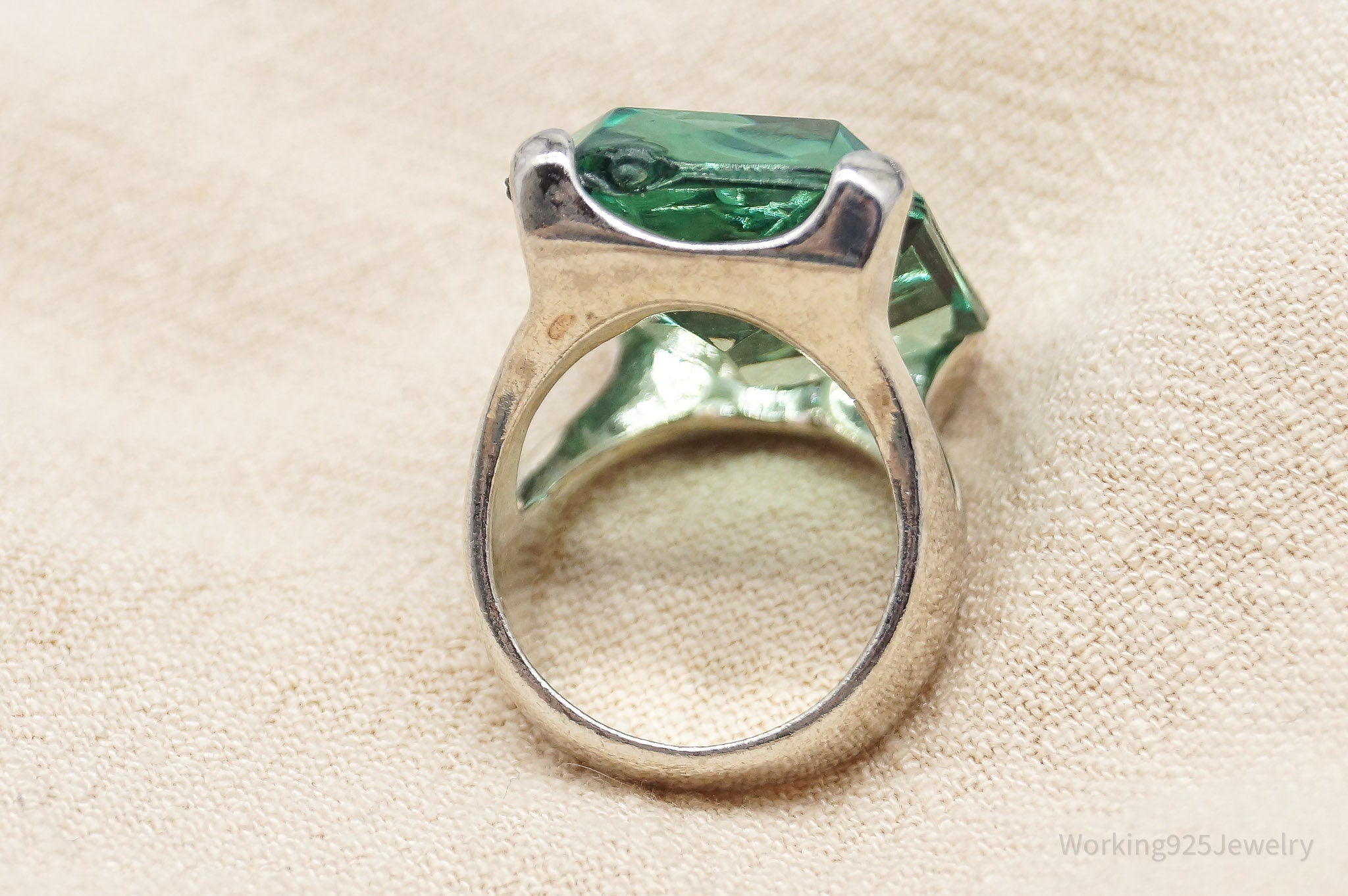 Vintage Faux Plastic Emerald Silver Ring - Size 6.5