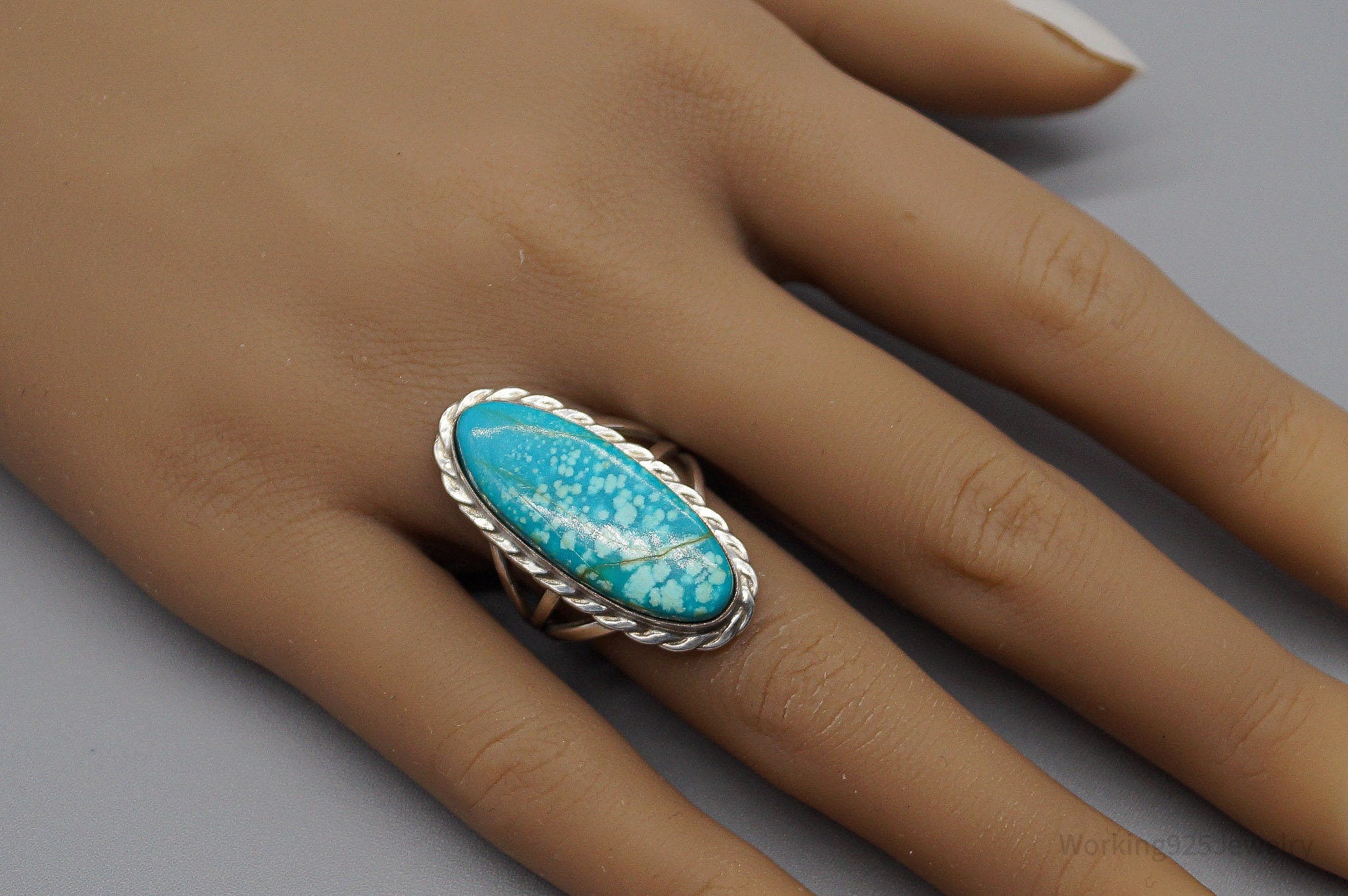 Vintage Native American Turquoise Sterling Silver Ring - Size 8.25
