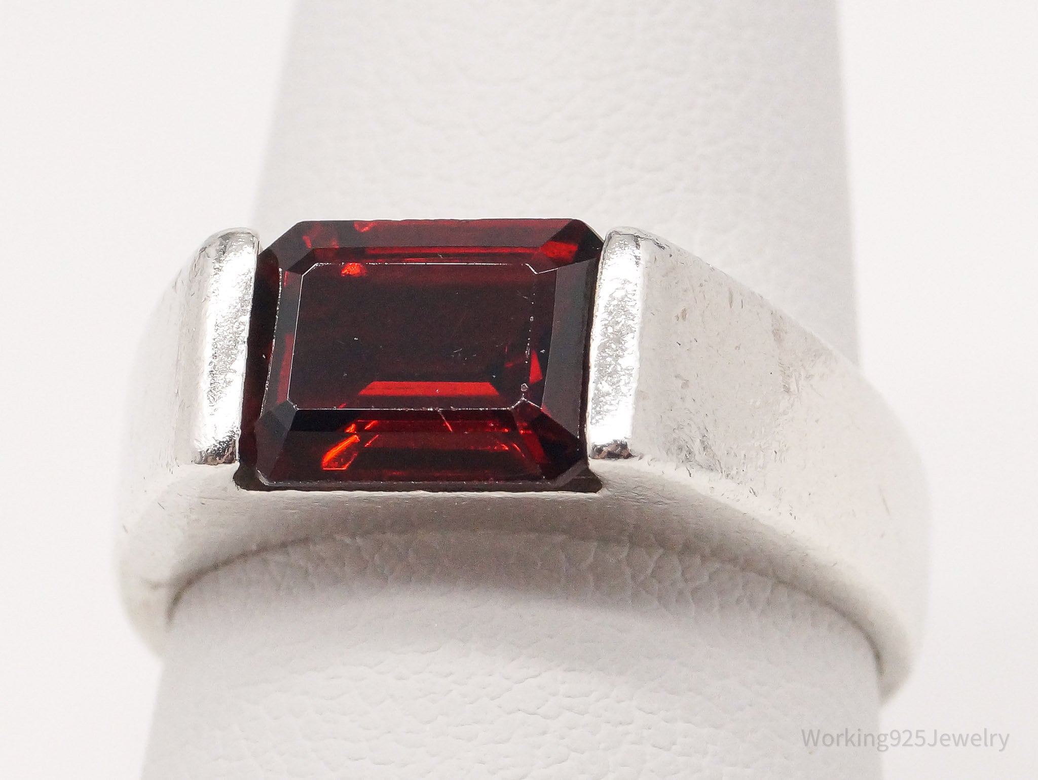 Vintage Garnet Sterling Silver Ring - SZ 8