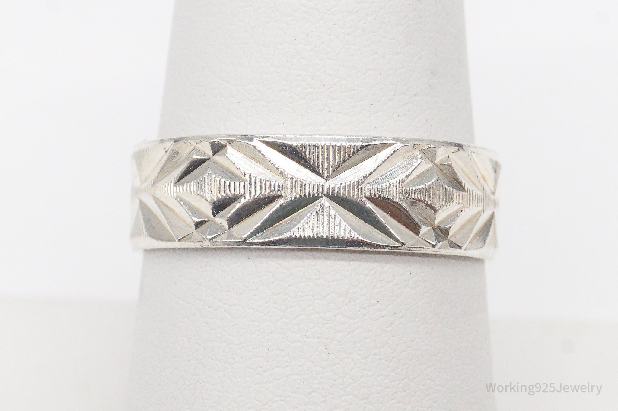 Vintage Sleek Modern Sterling Silver Band Ring - Size 8.25