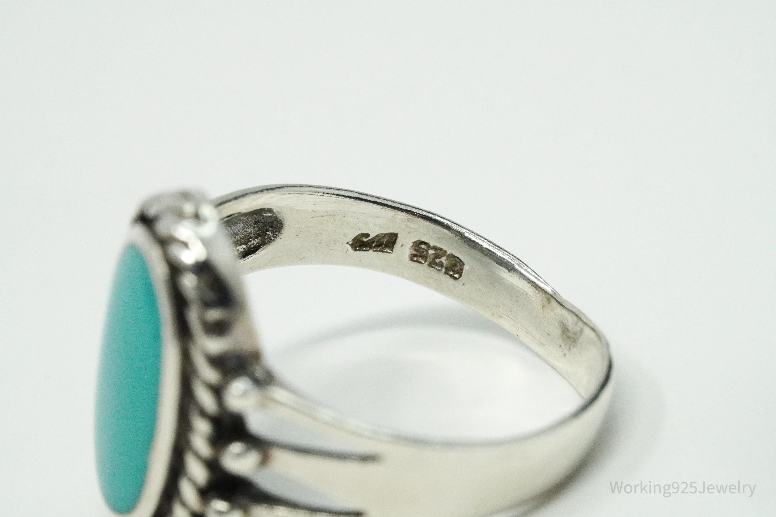 Vintage Southwestern Style Sterling Silver Ring - Size 7.75
