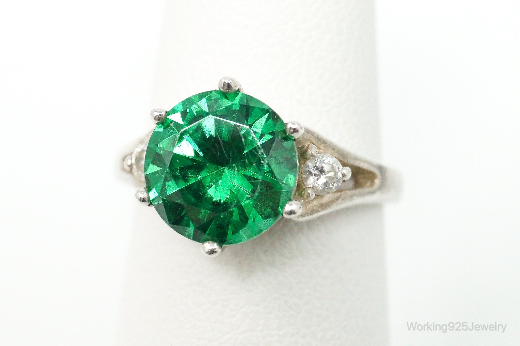 Vintage Large Green Cubic Zirconia Sterling Silver Ring - Size 5.25