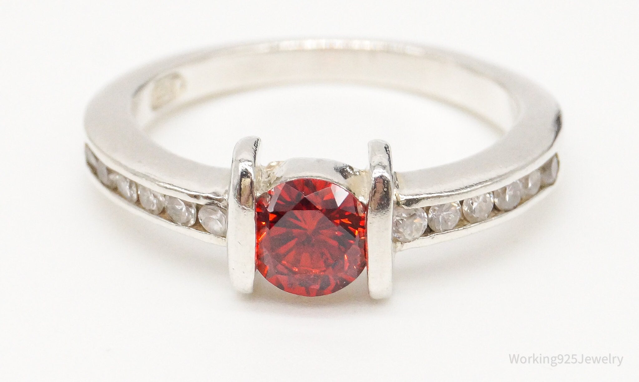 Vintage Red & White Cubic Zirconia Sterling Silver Ring - Size 6.25