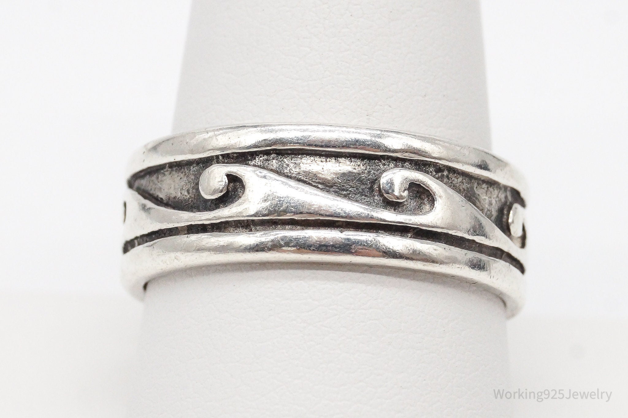 Vintage Wave Scroll Oxidized Design Sterling Silver Band Ring - Size 9.5