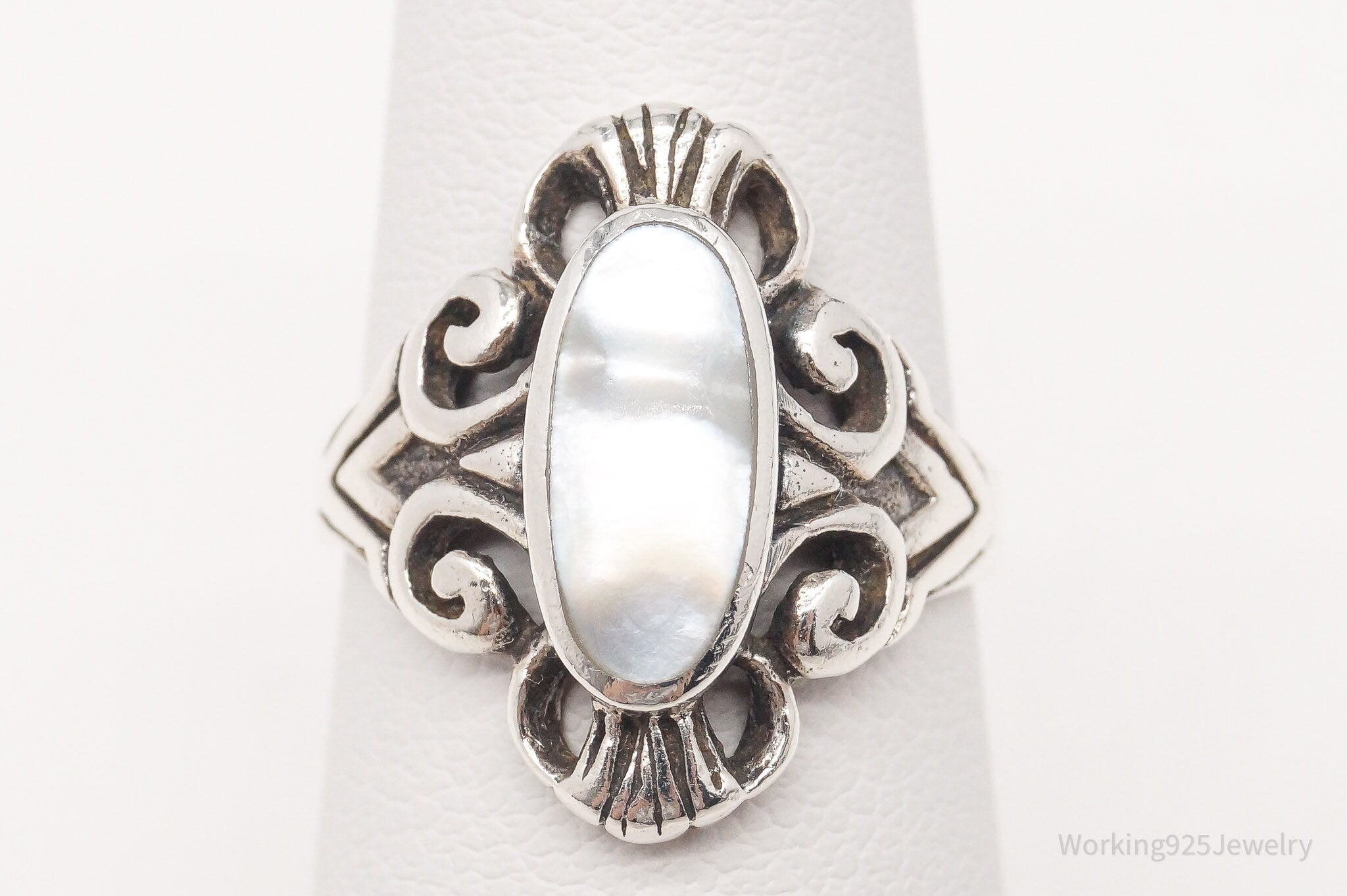 Vintage Mother Of Pearl Sterling Silver Ring - Size 5