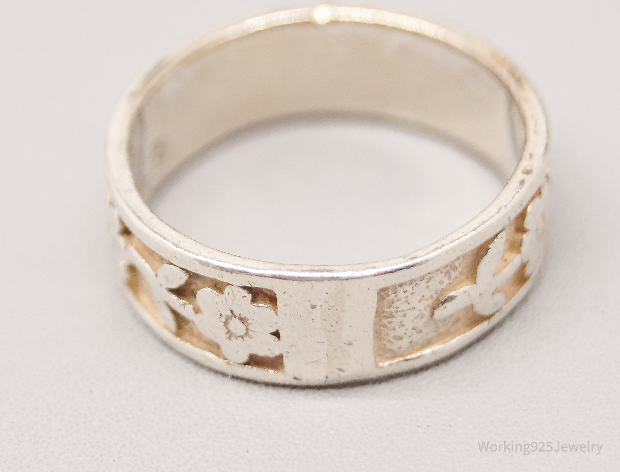 Vintage Flowers Pattern Sterling Silver Band Ring - Size 7