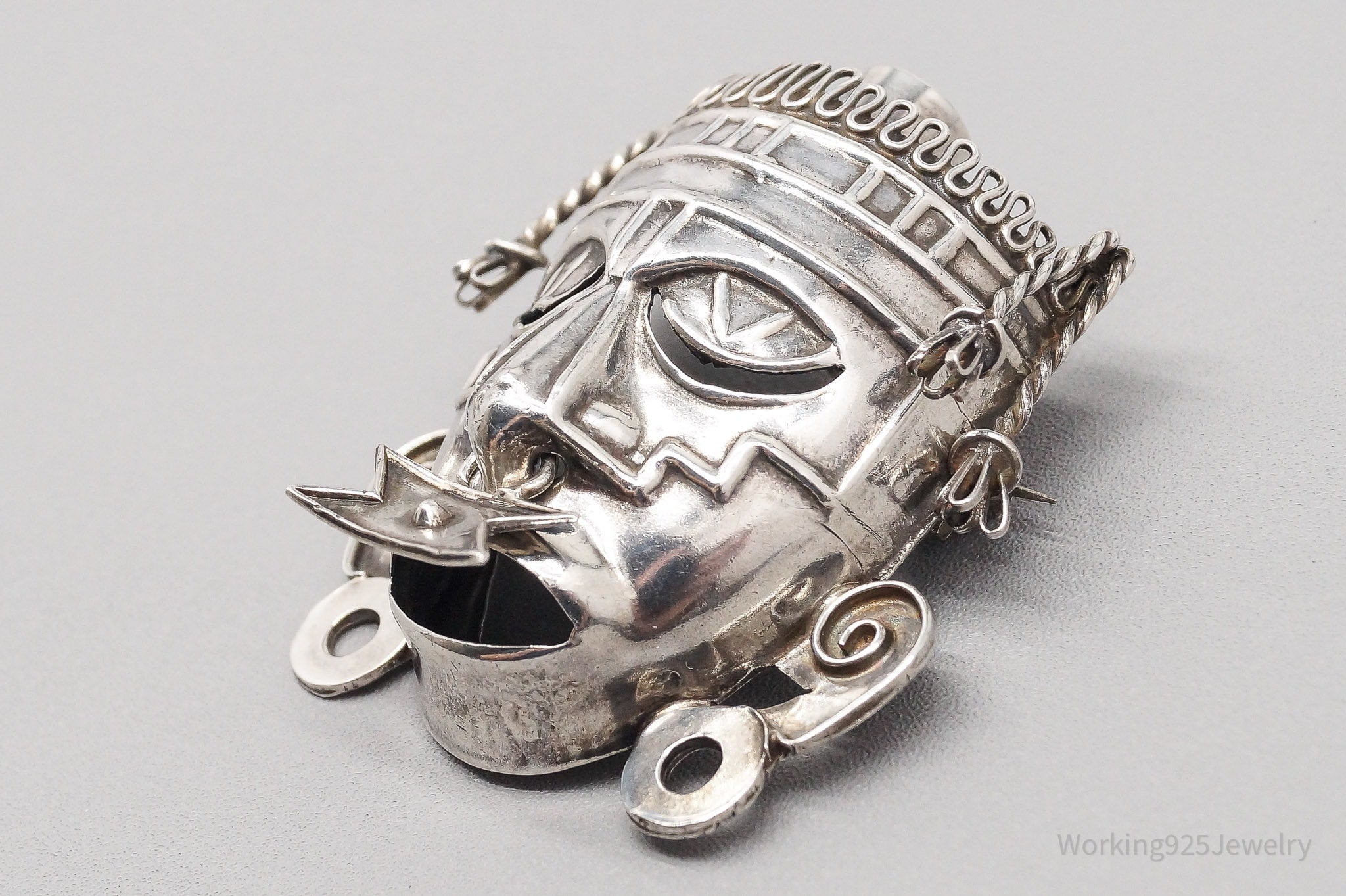 Large Vintage Mexico Aztec Warrior Mask Sterling Silver Brooch Pin Pendant