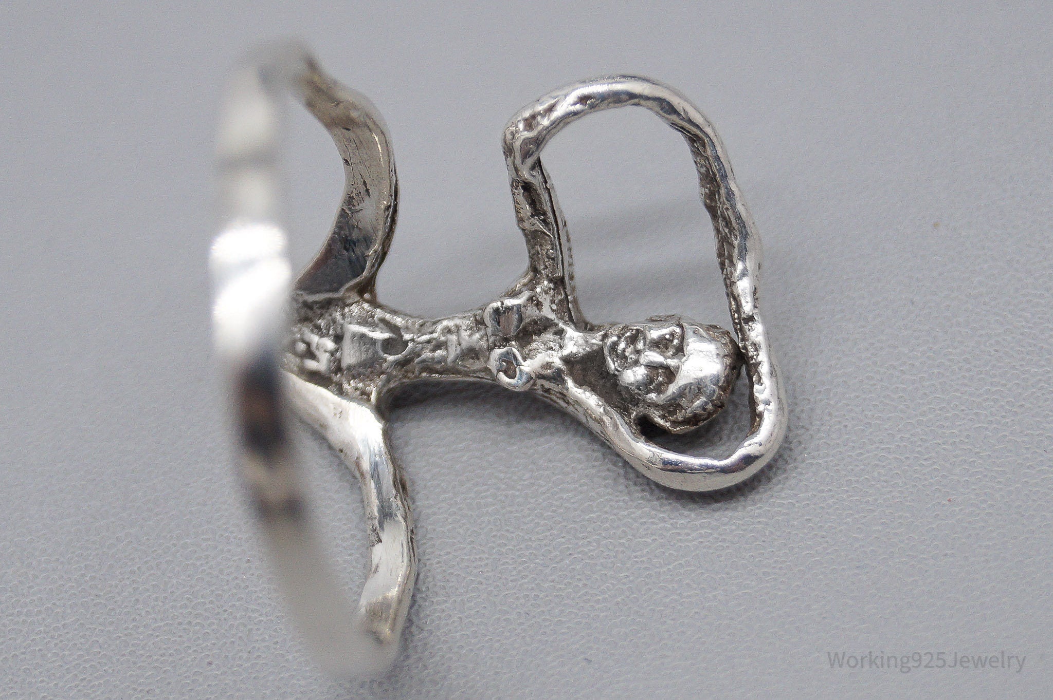 Vintage Woman Sterling Silver Ring - Size 7.75