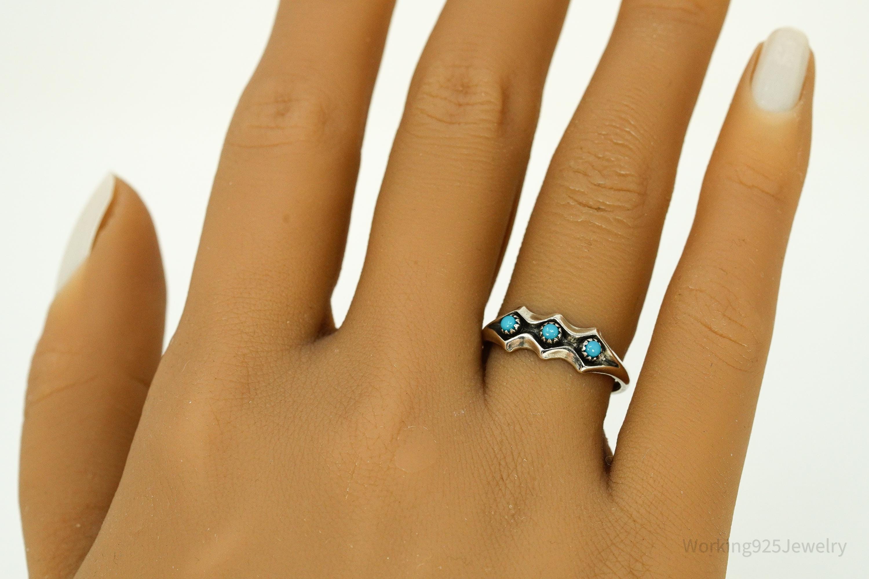 Vintage Handmade Native American Turquoise Sterling Silver Ring - Size 7.5