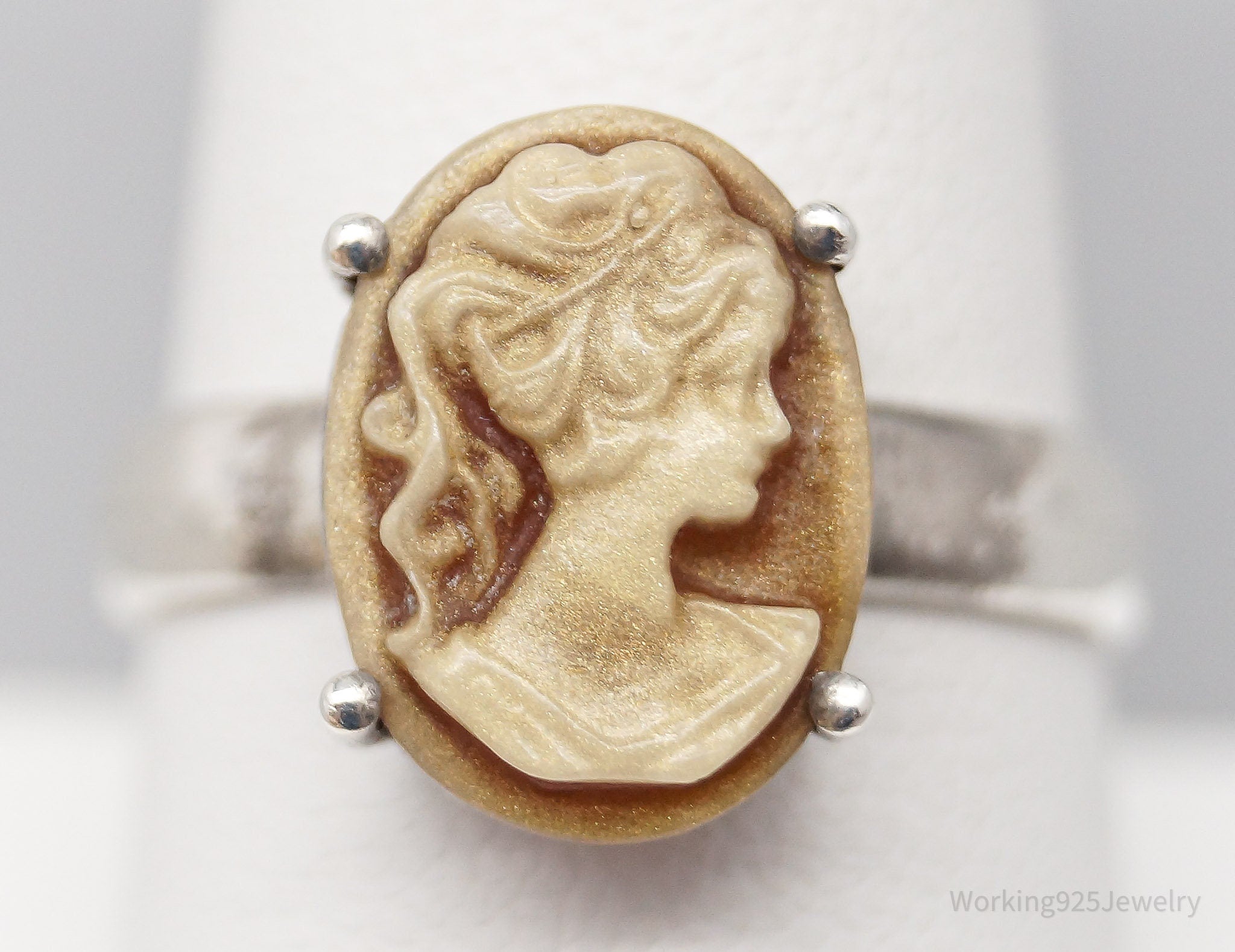 Vintage Carved Shell Lady Cameo Sterling Silver Ring - Size 9