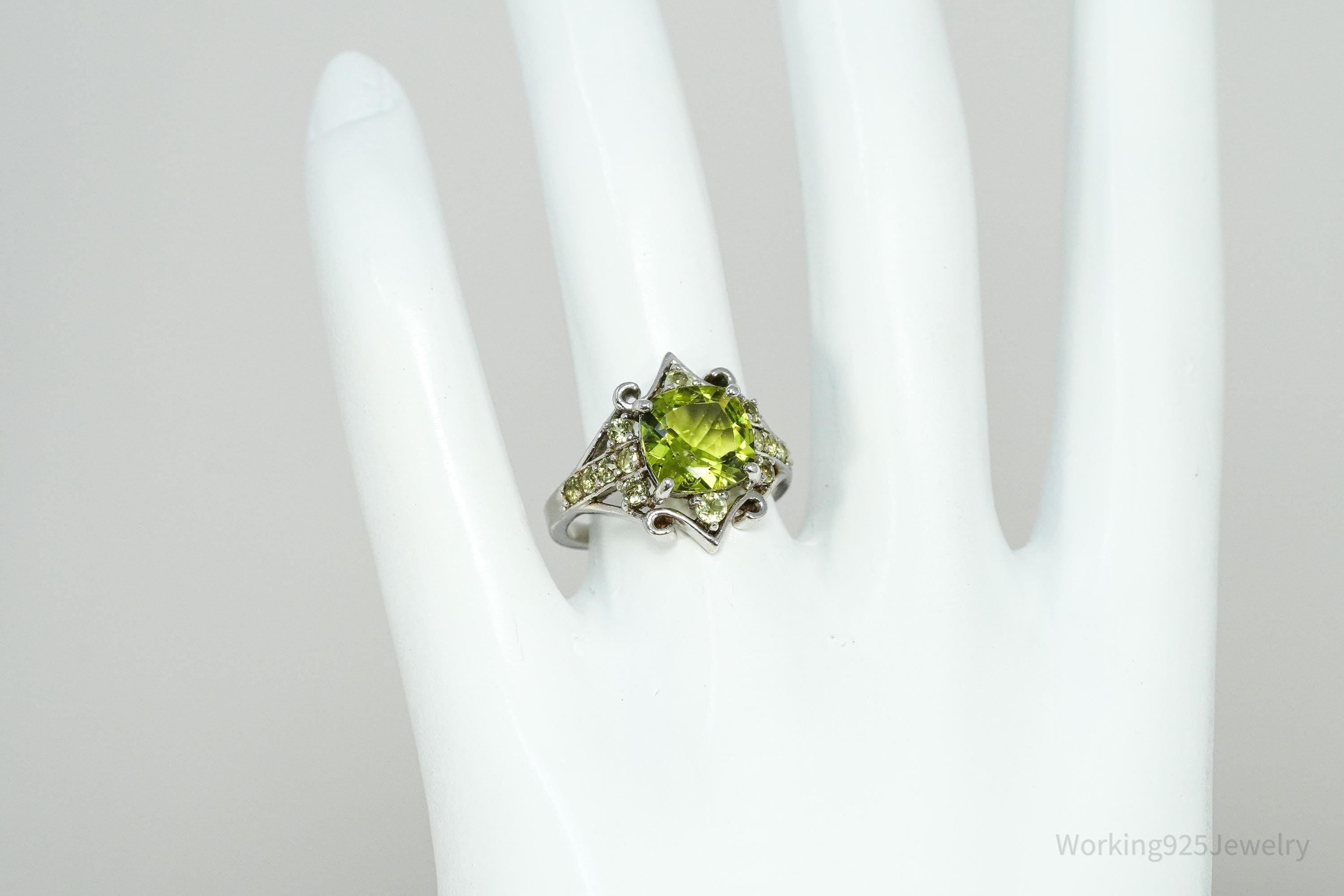 Vintage DK Peridot Sterling Silver Ring - Size 6.75