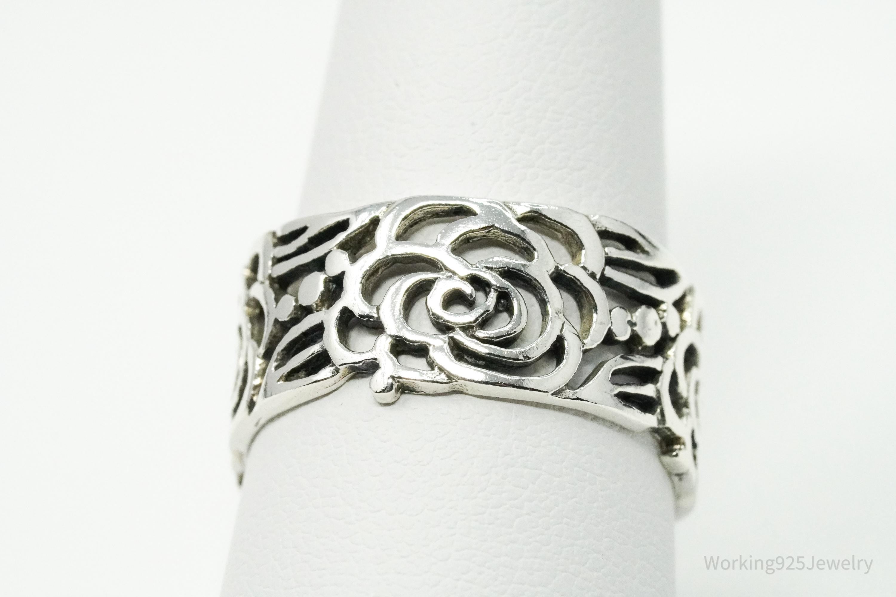 Vintage Roses Cut Out Sterling Silver Band Ring - Size 9.5