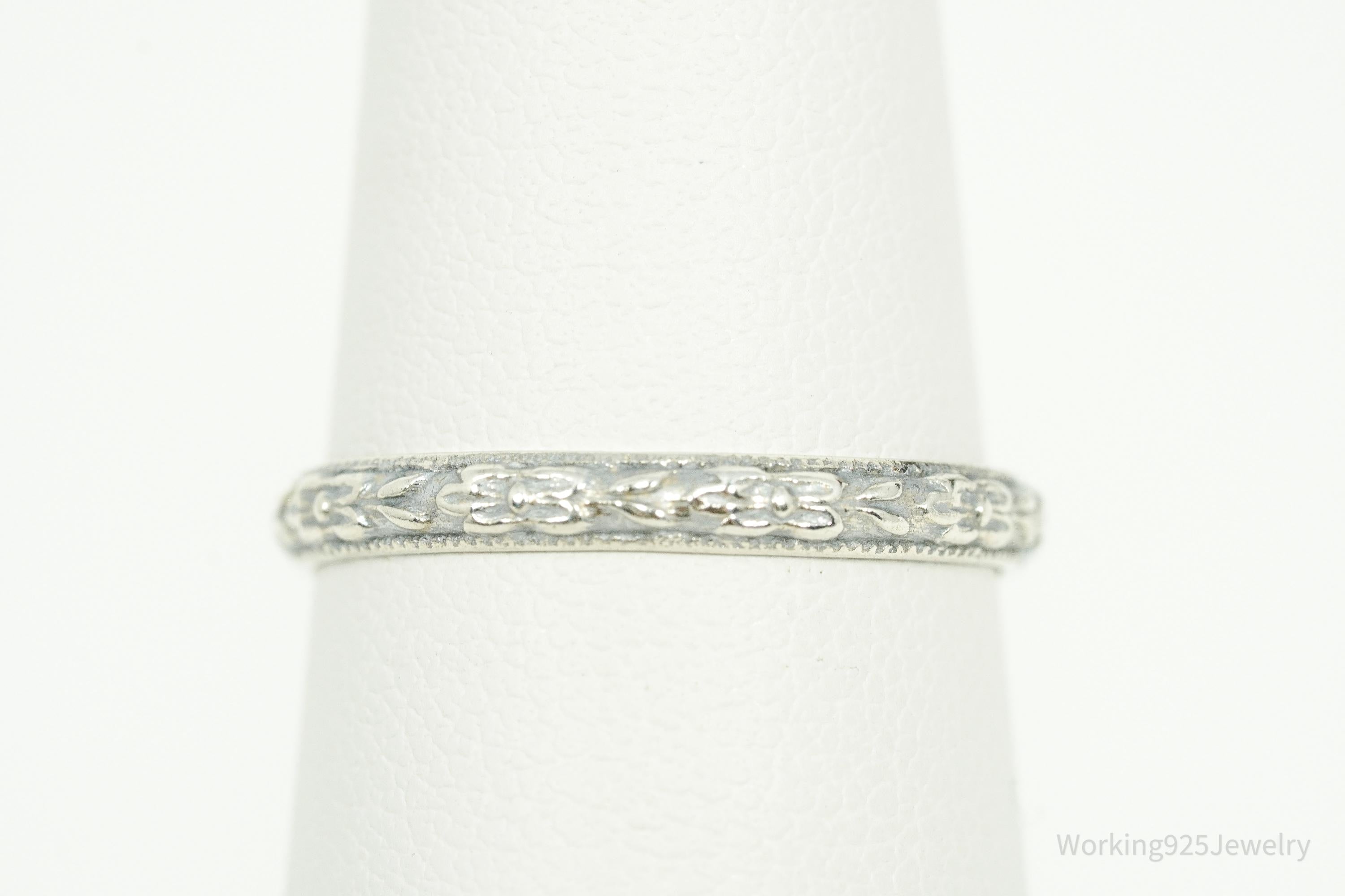 Antique Uncas MFG Co Flowers Pattern Sterling Silver Band Ring - Size 6.25
