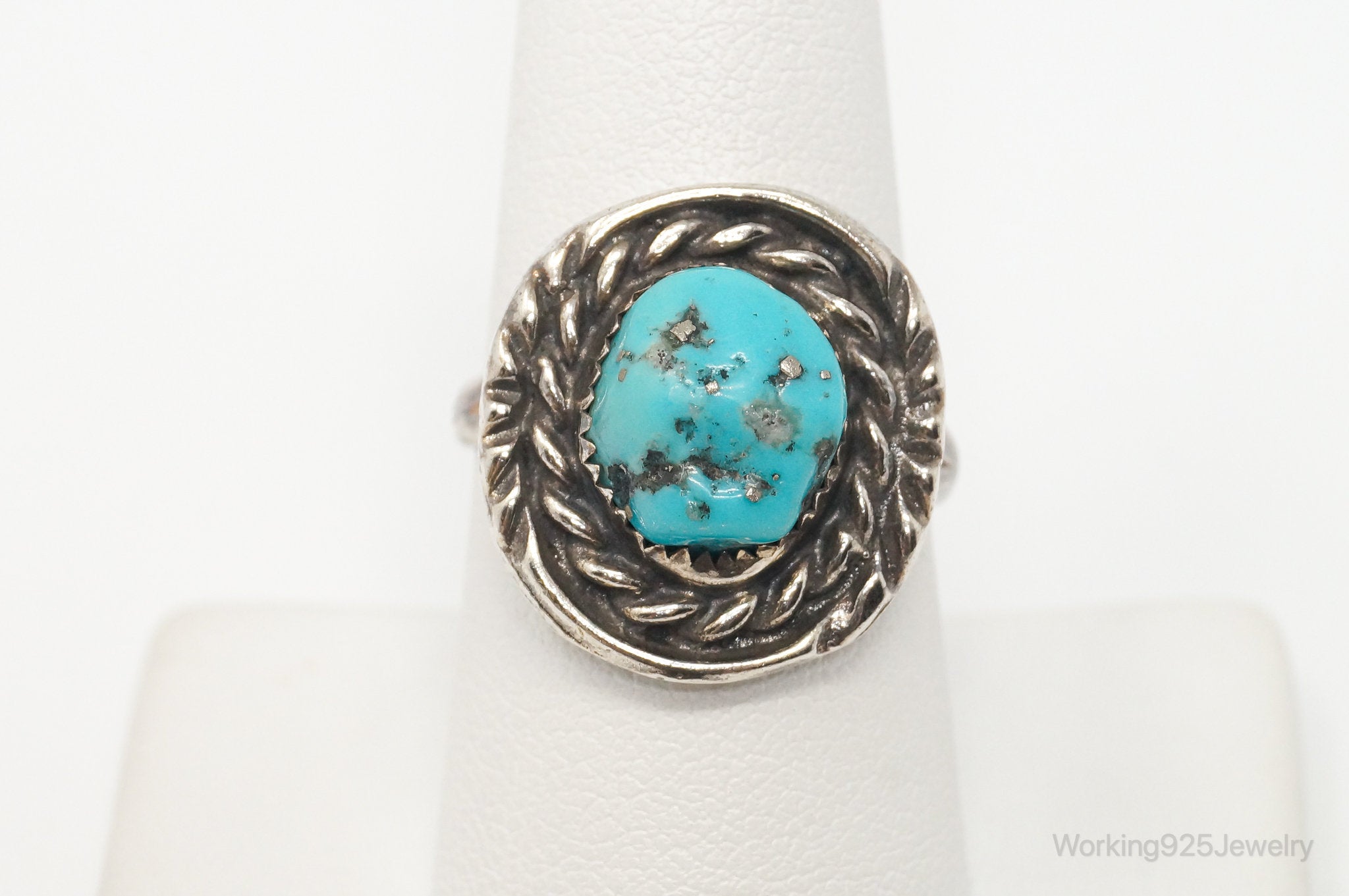 Vintage Native American Turquoise Unsigned Sterling Silver Ring - Sz 8.5