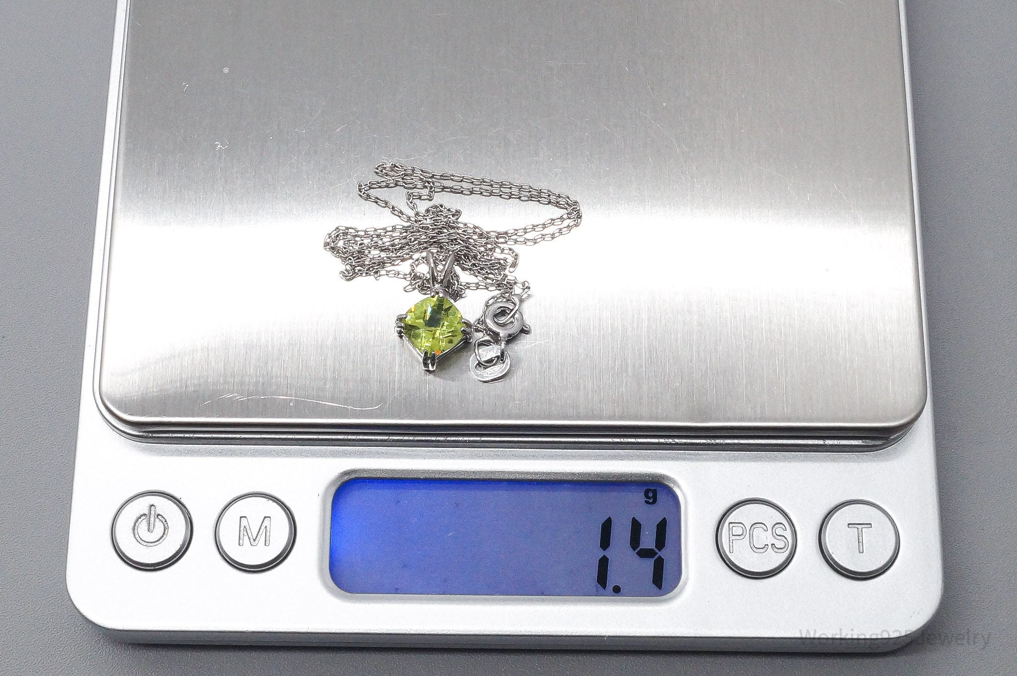 Vintage Peridot Sterling Silver Necklace - 18"