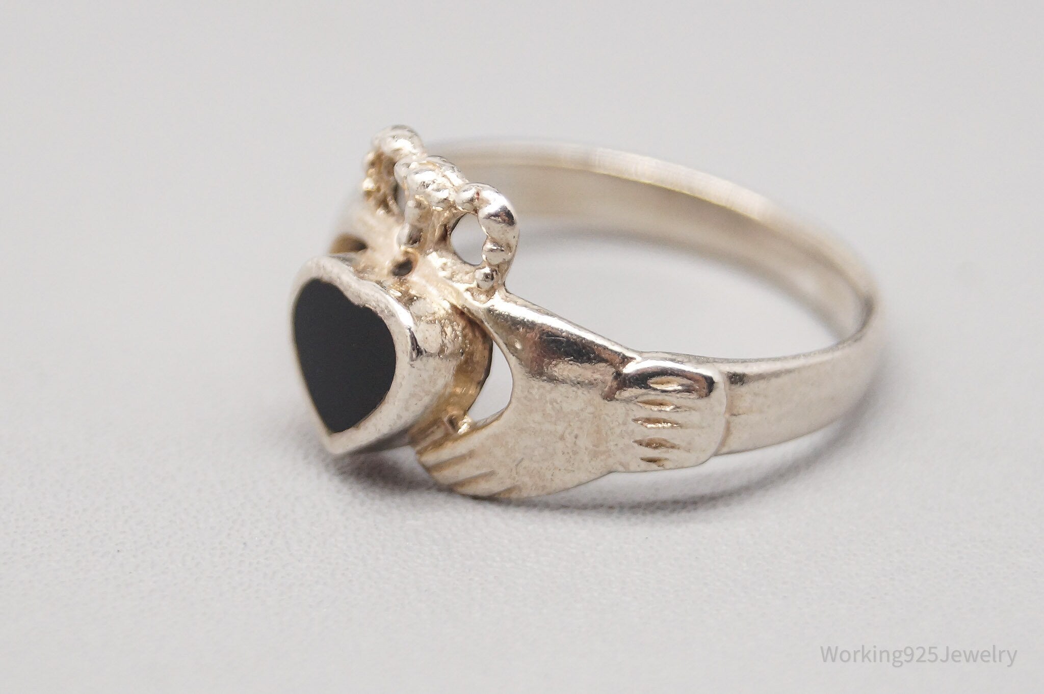 Vintage Black Onyx Inlay Claddagh Sterling Silver Ring Size 5.5