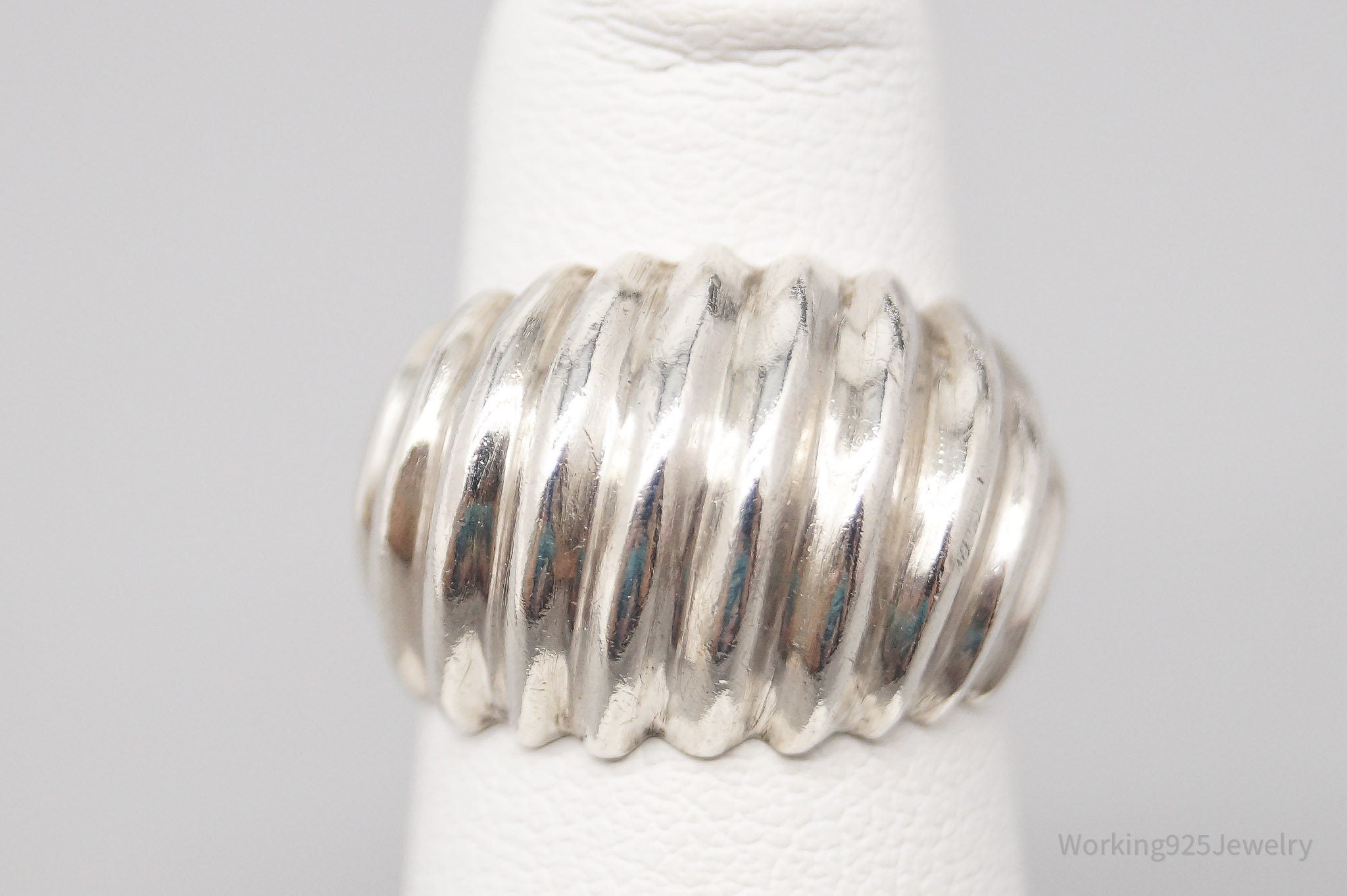 Vintage Ribbed Modernist Style Sterling Silver Ring - Size 3.25