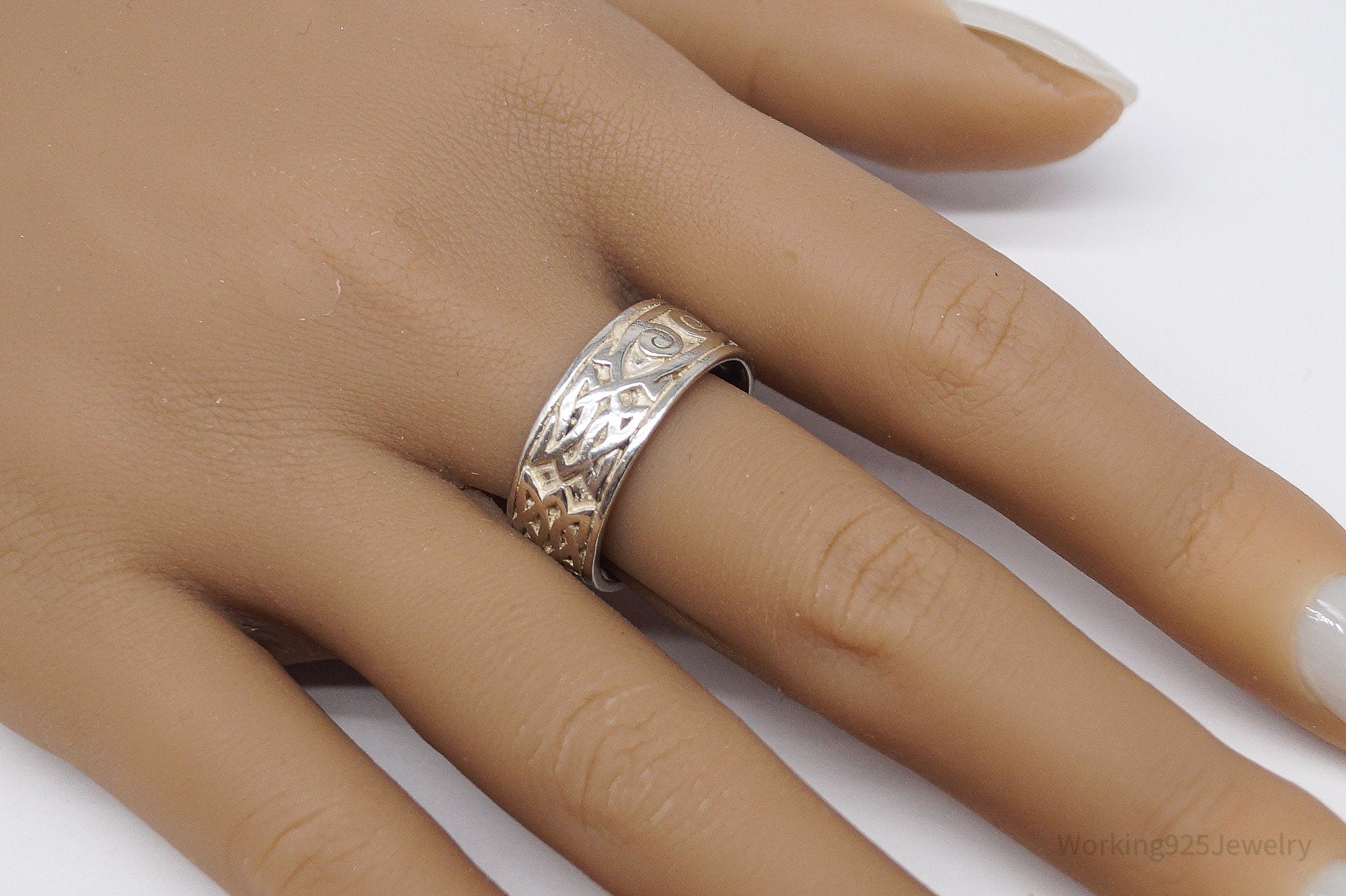 Vintage Celtic Knots Sterling Silver Band Ring - Size 10.25