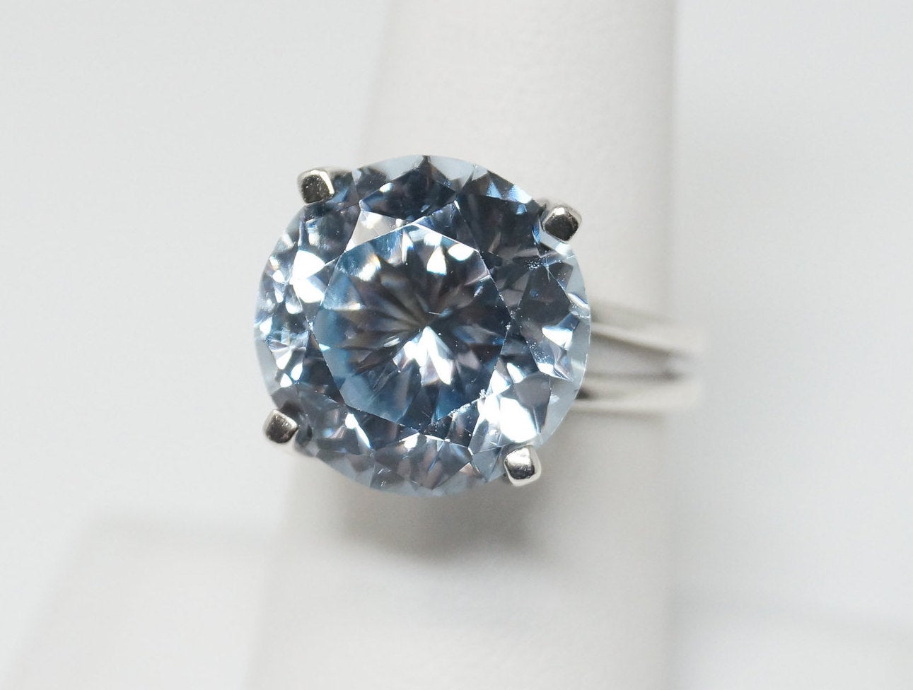 Vintage Large Steel Blue Cubic Zirconia Sterling Silver Cocktail Ring - Sz 7