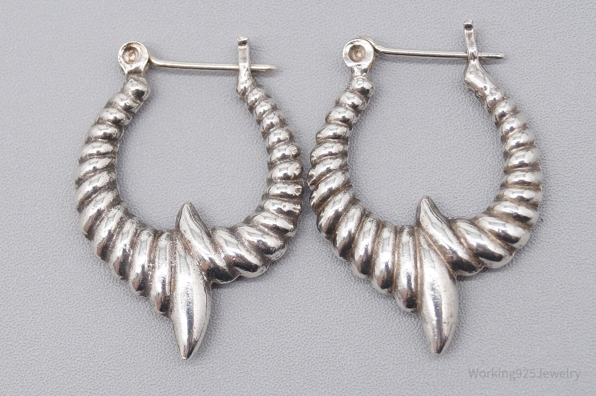 Vintage Puffy Ribbed Modernist Style Silver Hoop Earrings