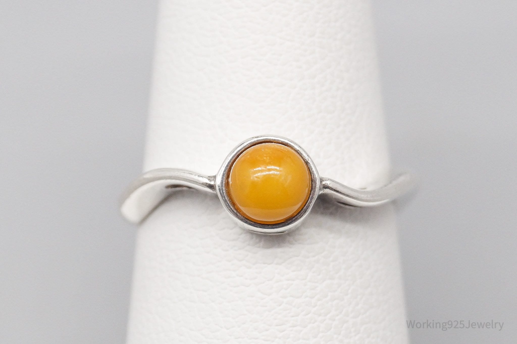 Vintage Modernist Amber Sterling Silver Ring - Size 6.5