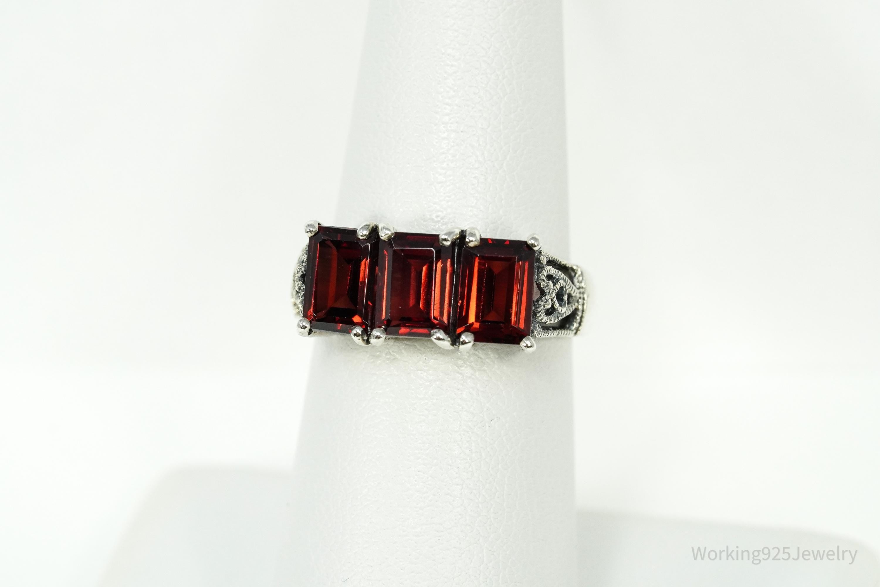 Vintage Garnet Sterling Silver Ring Size 7