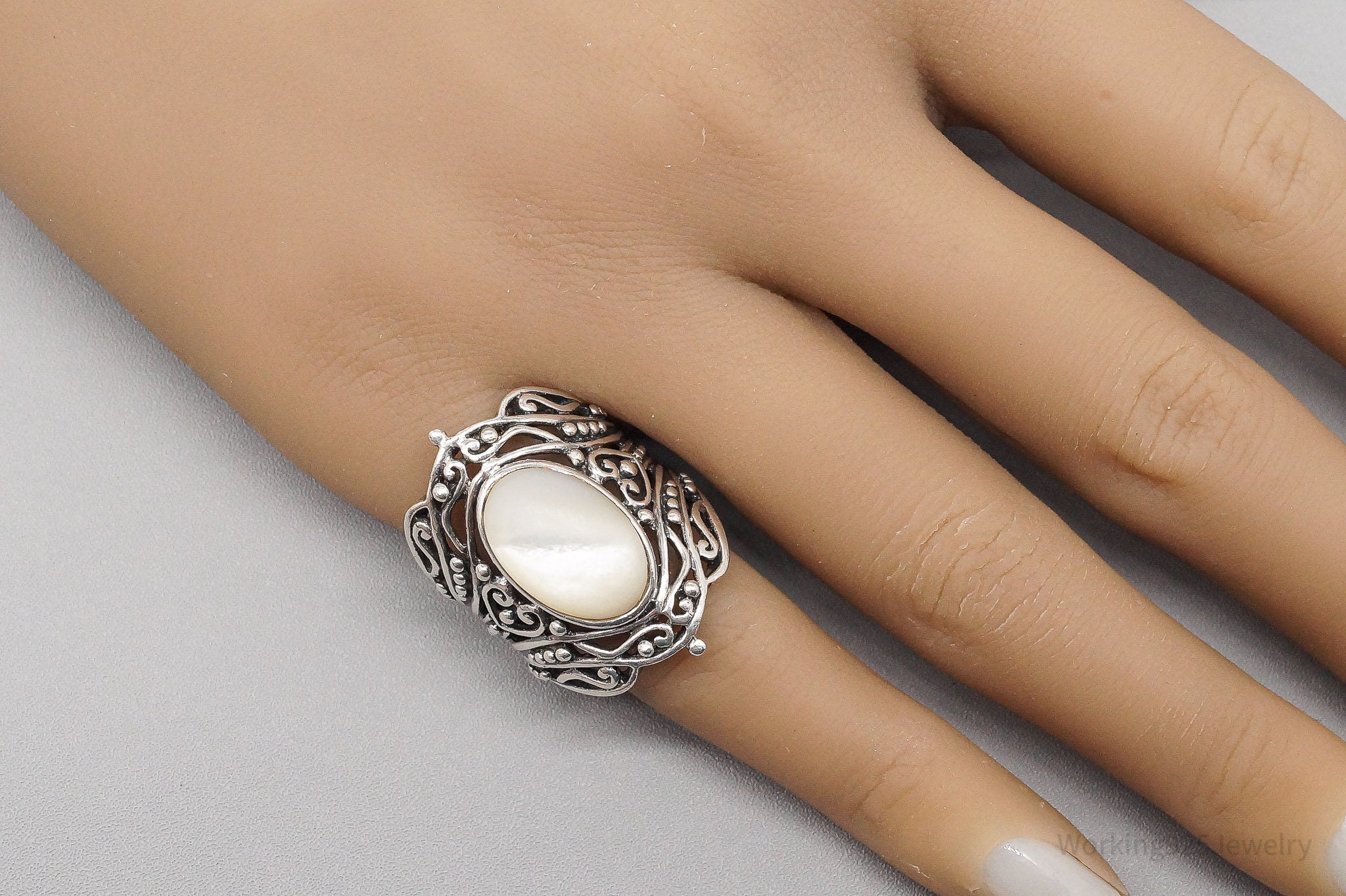 Vintage Designer CFJ Mother Of Pearl Sterling Silver Ring Size 6