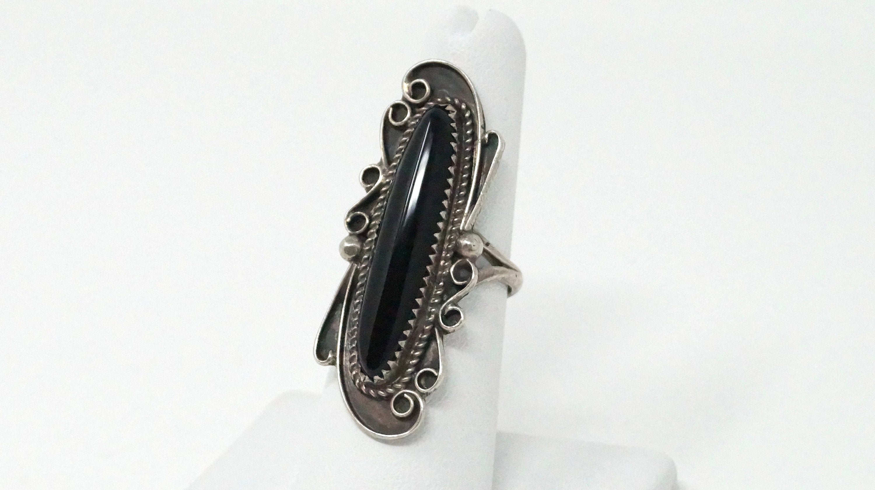 Vintage Native American Signed Yazzie Black Onyx Sterling Silver Ring Size 6.75