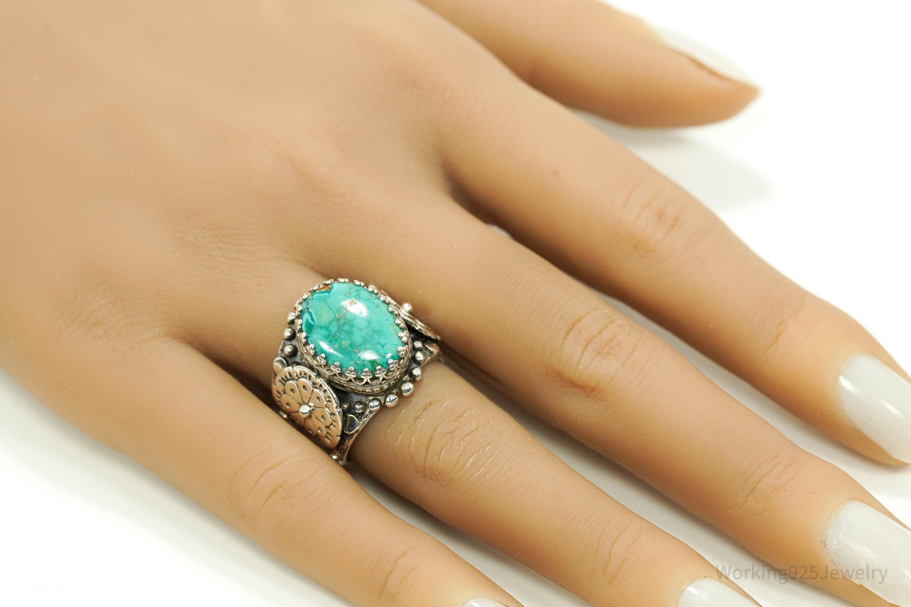Vintage Turquoise Sterling Silver Detailed Ring - Size 7.25