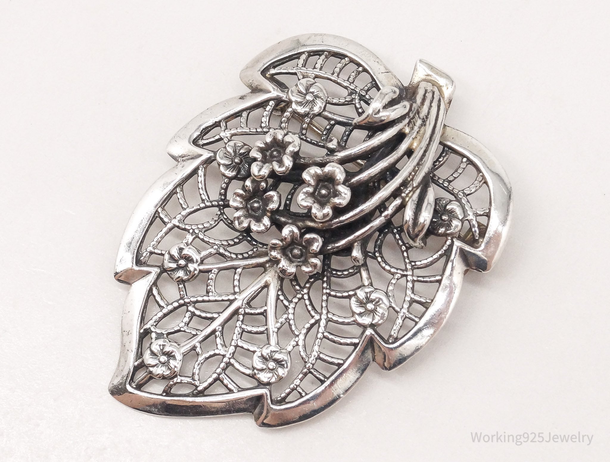 Vintage Designer JewelArt Filigree Floral Sterling Silver Brooch Pin