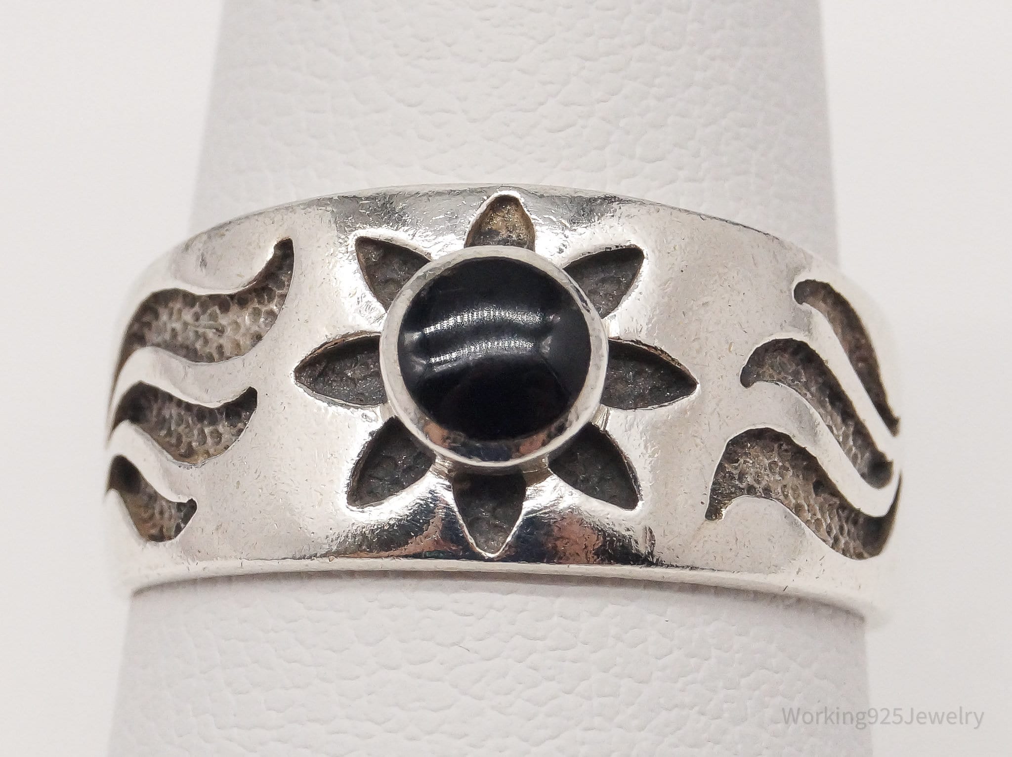 Vintage Black Onyx Sun Sterling Silver Band Ring - Size 7.75