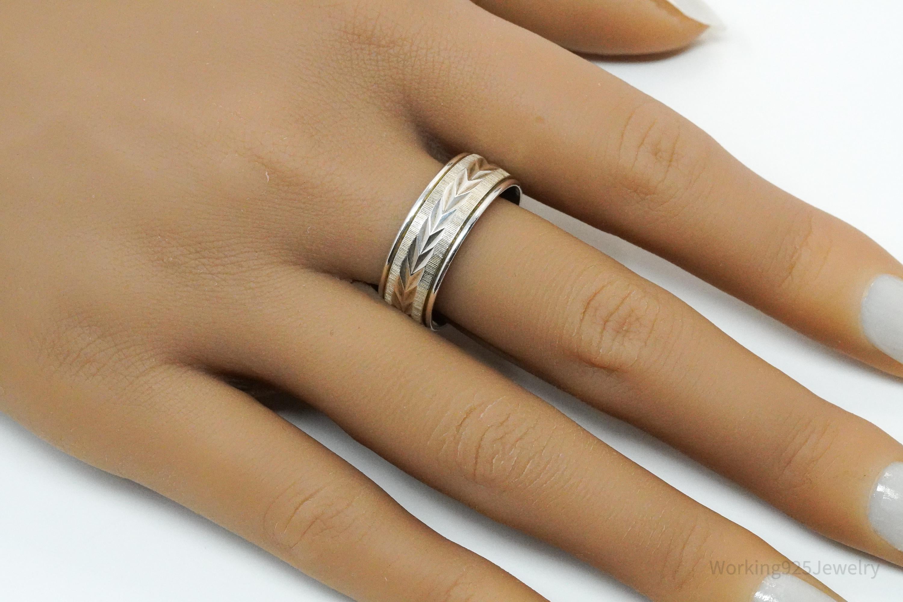 Vintage Designer WM Co Textured Sterling Silver Band Ring - Size 11