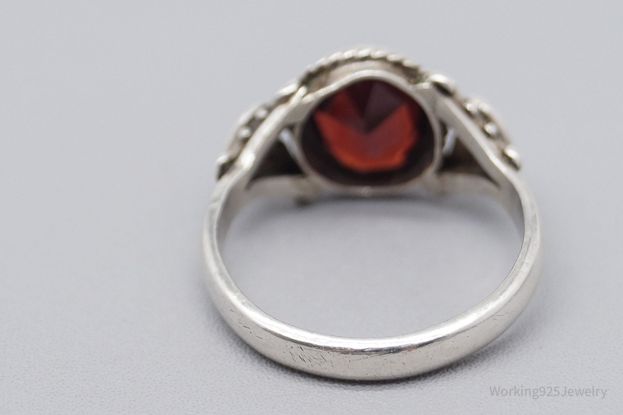 Vintage Garnet Filigree Silver Ring - Size 9