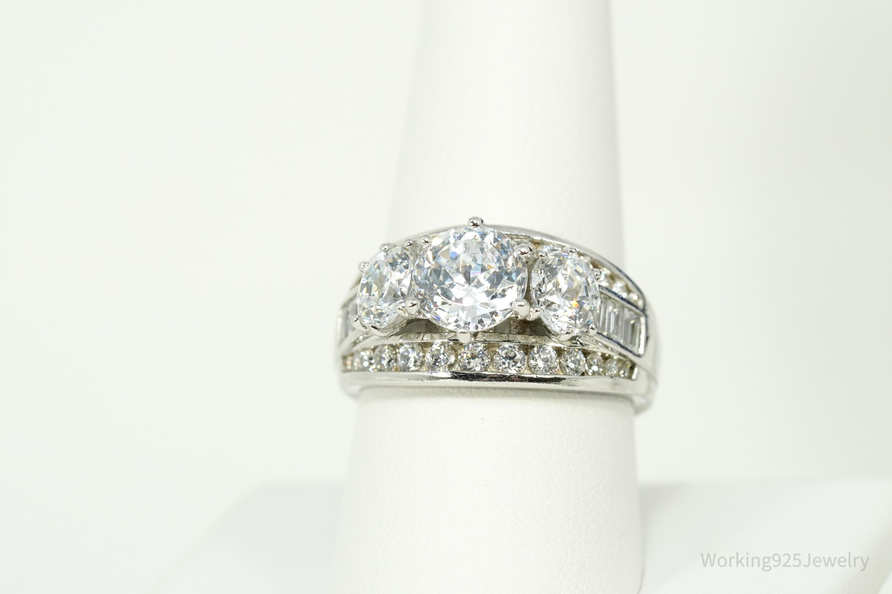 Vintage Cubic Zirconia Sterling Silver Band Ring - Size 9.25