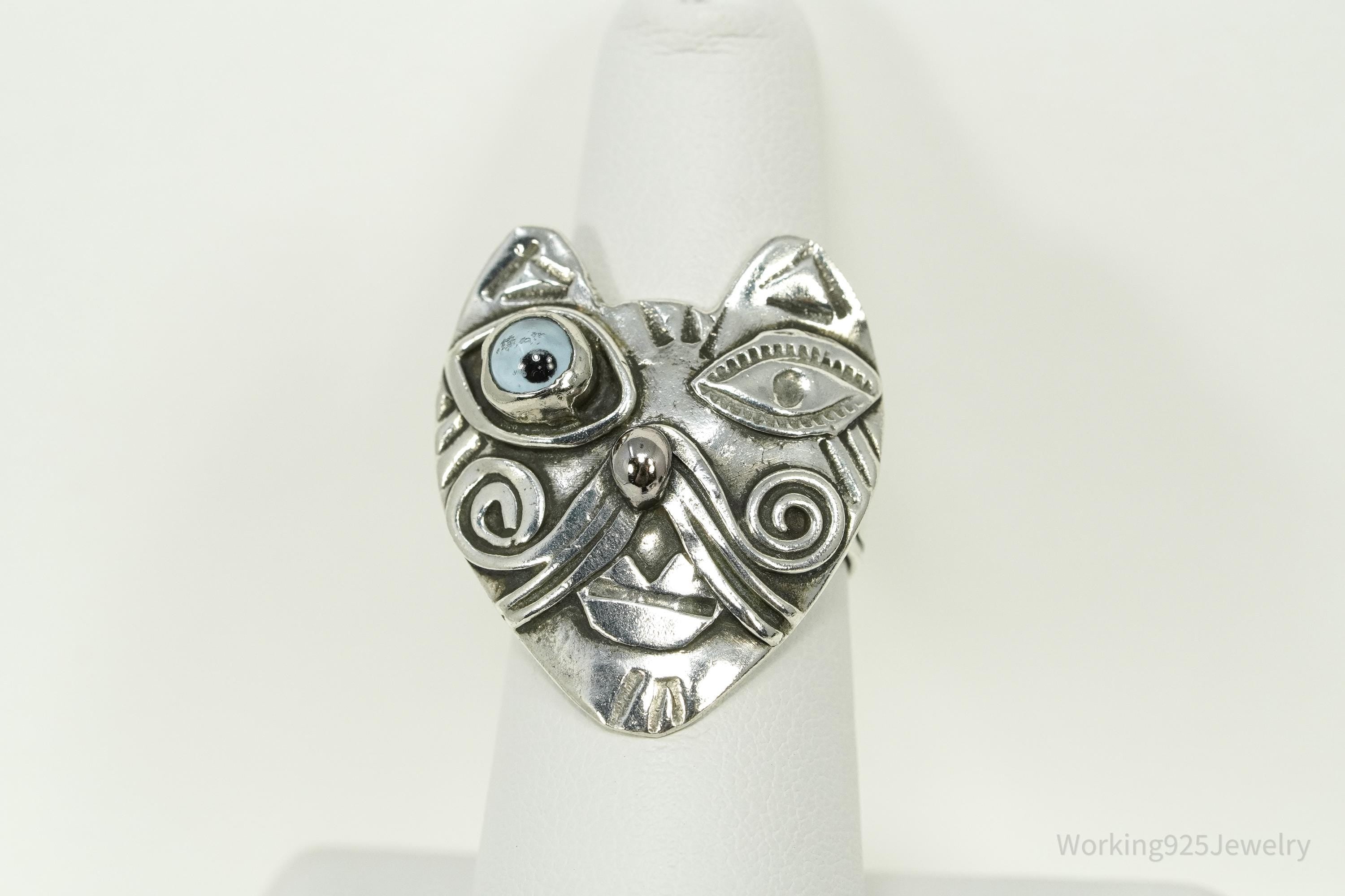 Vintage Large Cat Face With Evil Eye Motif Silver Ring - Size 7.5