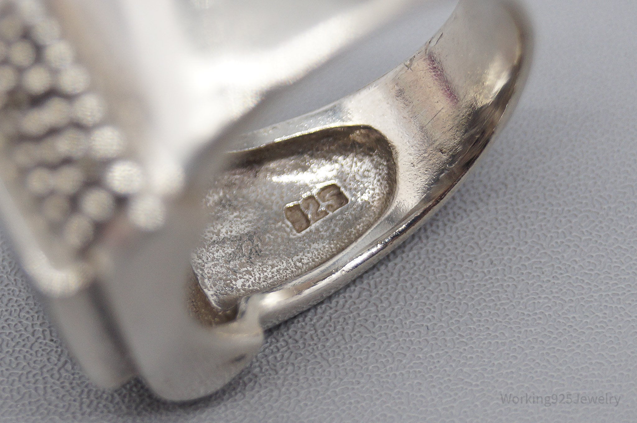 Vintage Black Onyx Modernist Style Sterling Silver Ring - Size 8