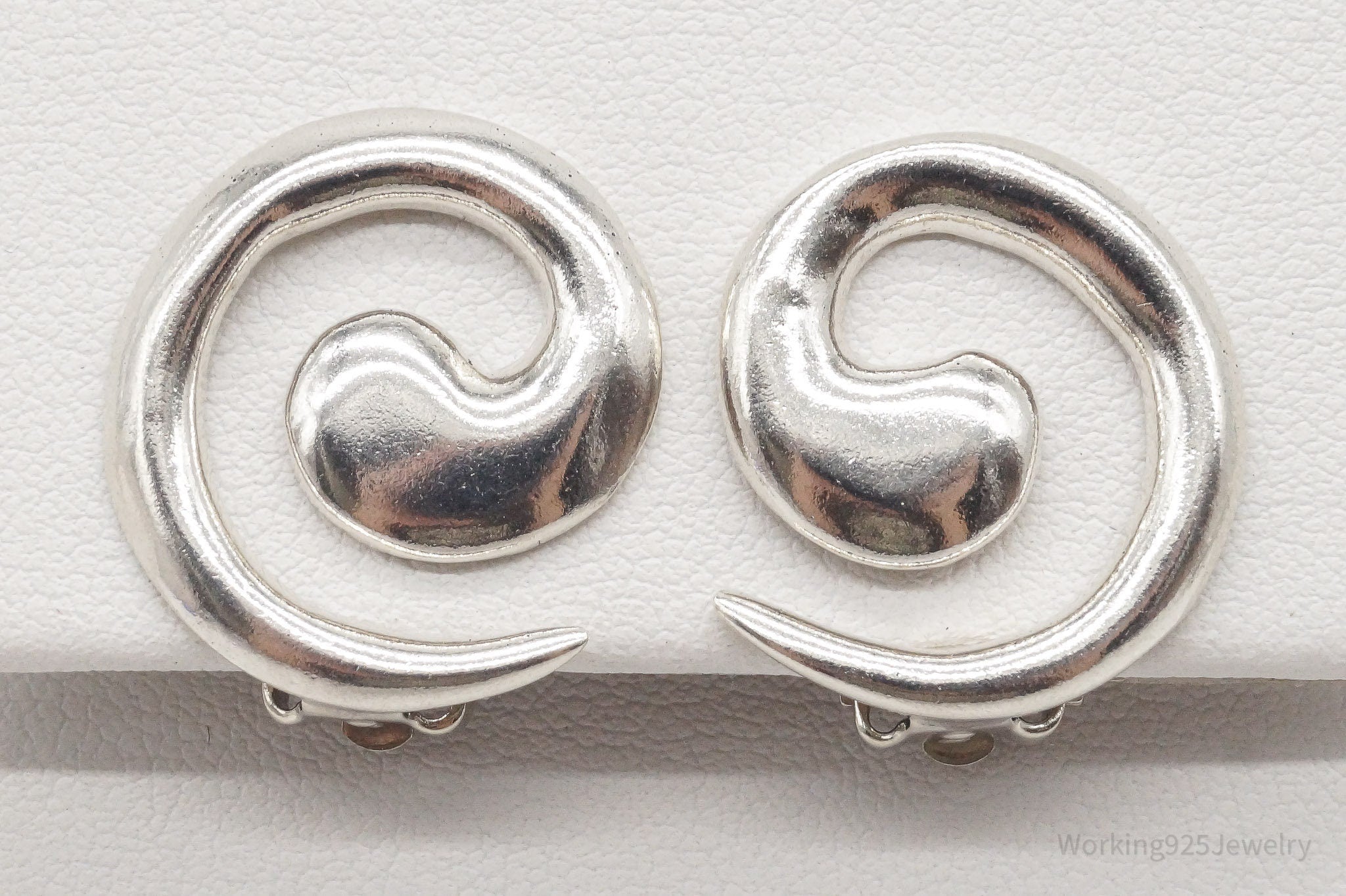 Vintage Native American LM Spiral Sterling Silver Clip On Earrings