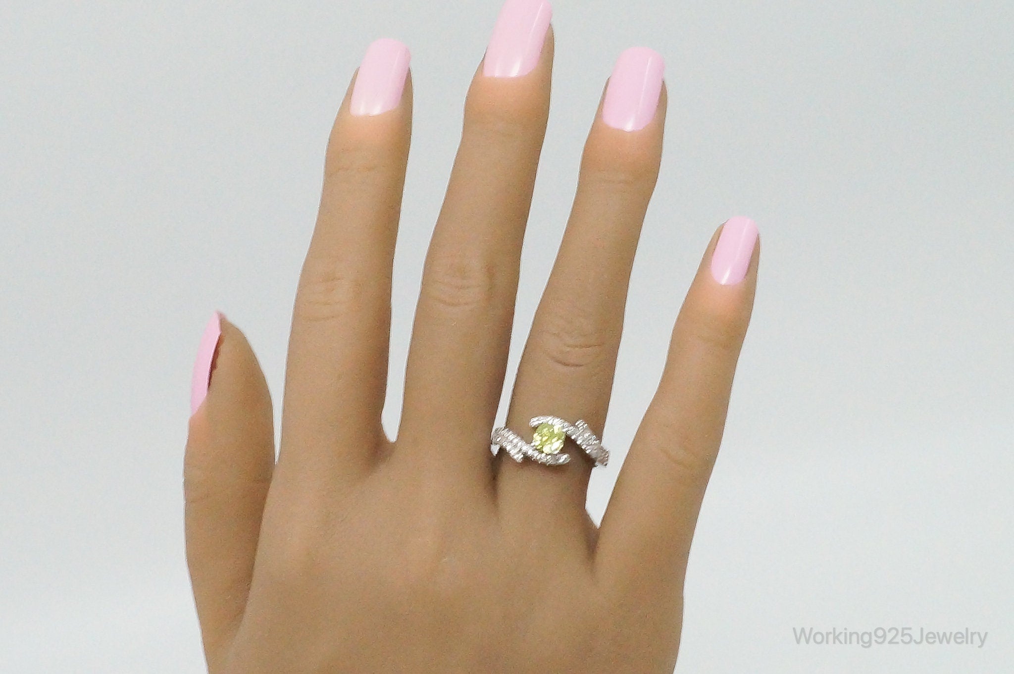 Green & White Cubic Zirconia Sterling Silver Ring - Size 7