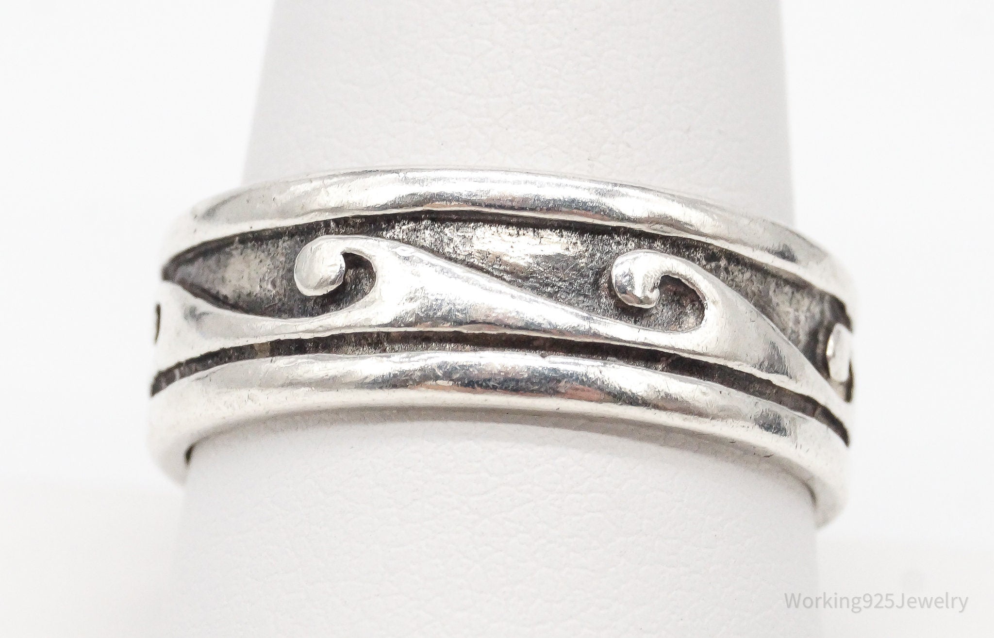 Vintage Wave Scroll Oxidized Design Sterling Silver Band Ring - Size 9.5