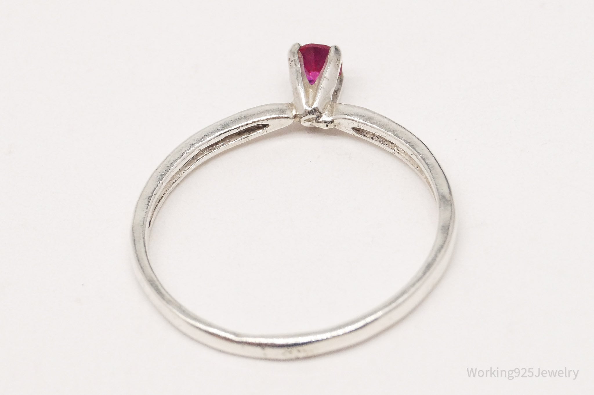 Vintage Lab Ruby Silver Ring - Size 8