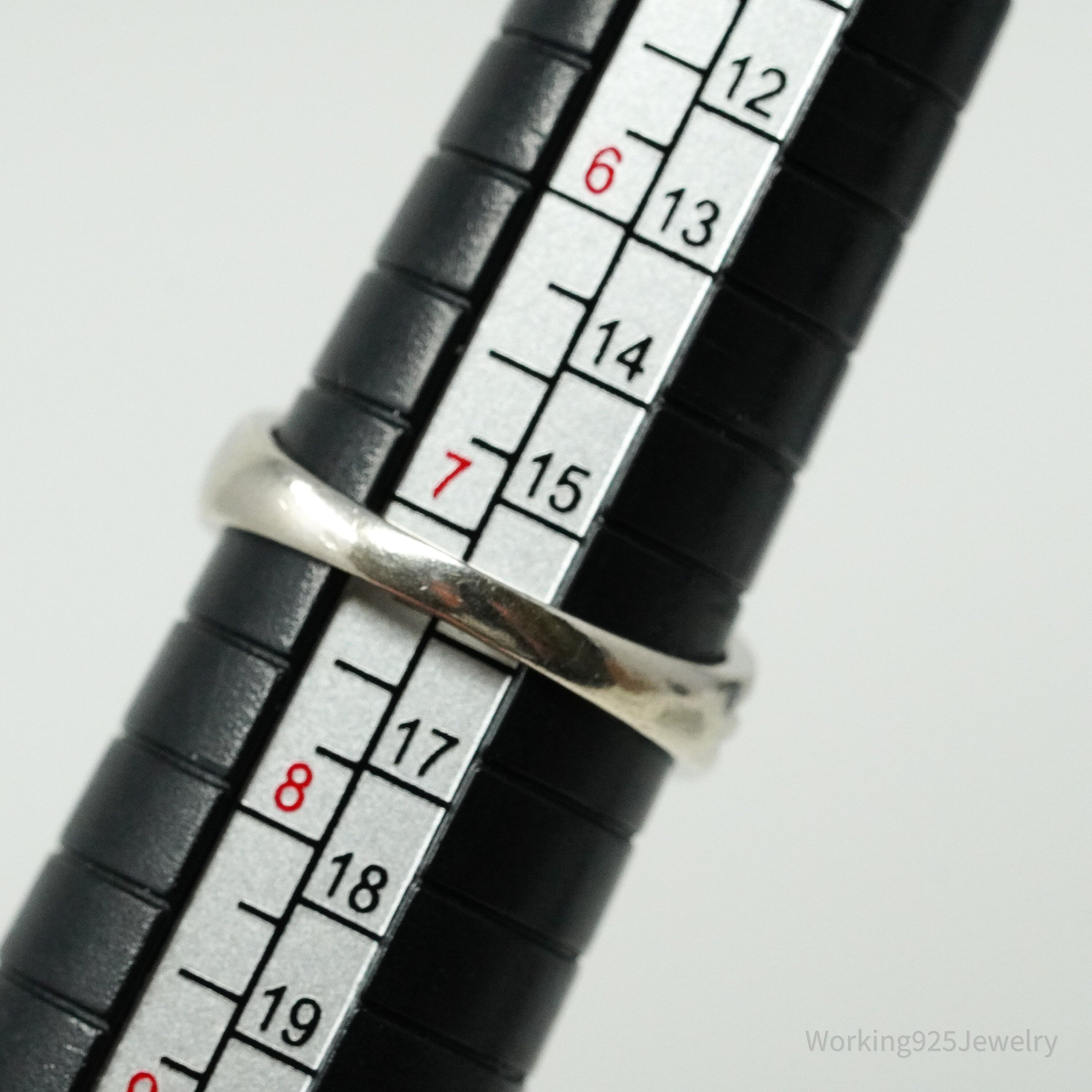 Vintage Ross Simons Garnet Sterling Silver Ring - Size 7.25