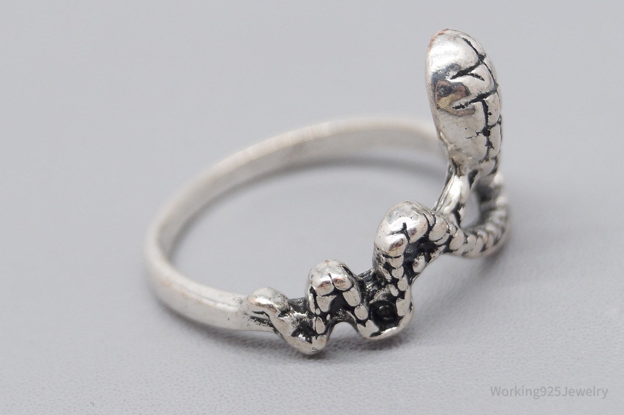 Vintage Silver Snake Ring - Size 6.5