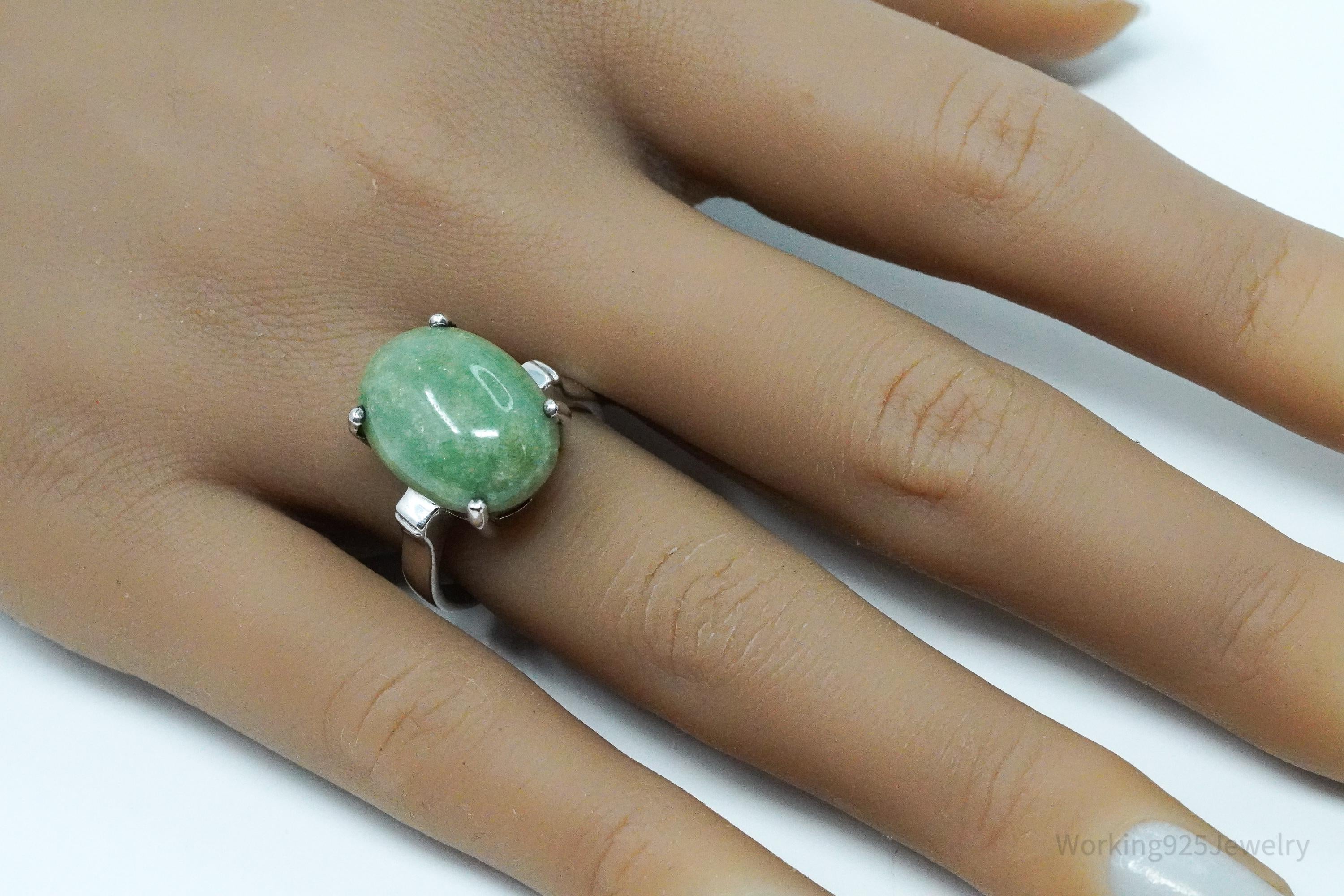 Vintage Green Stone Sterling Silver Ring - Size 8