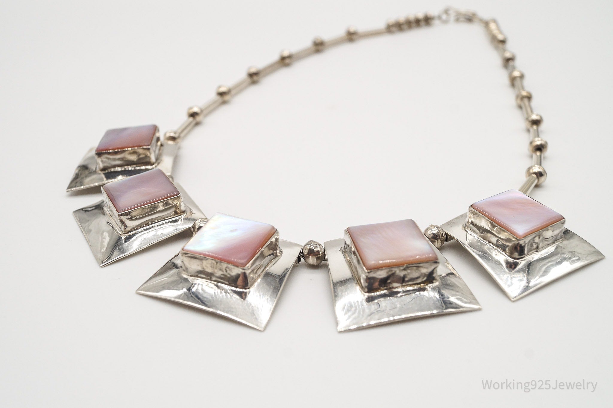 Vintage Native America Pink Mother Of Pearl Silver Necklace