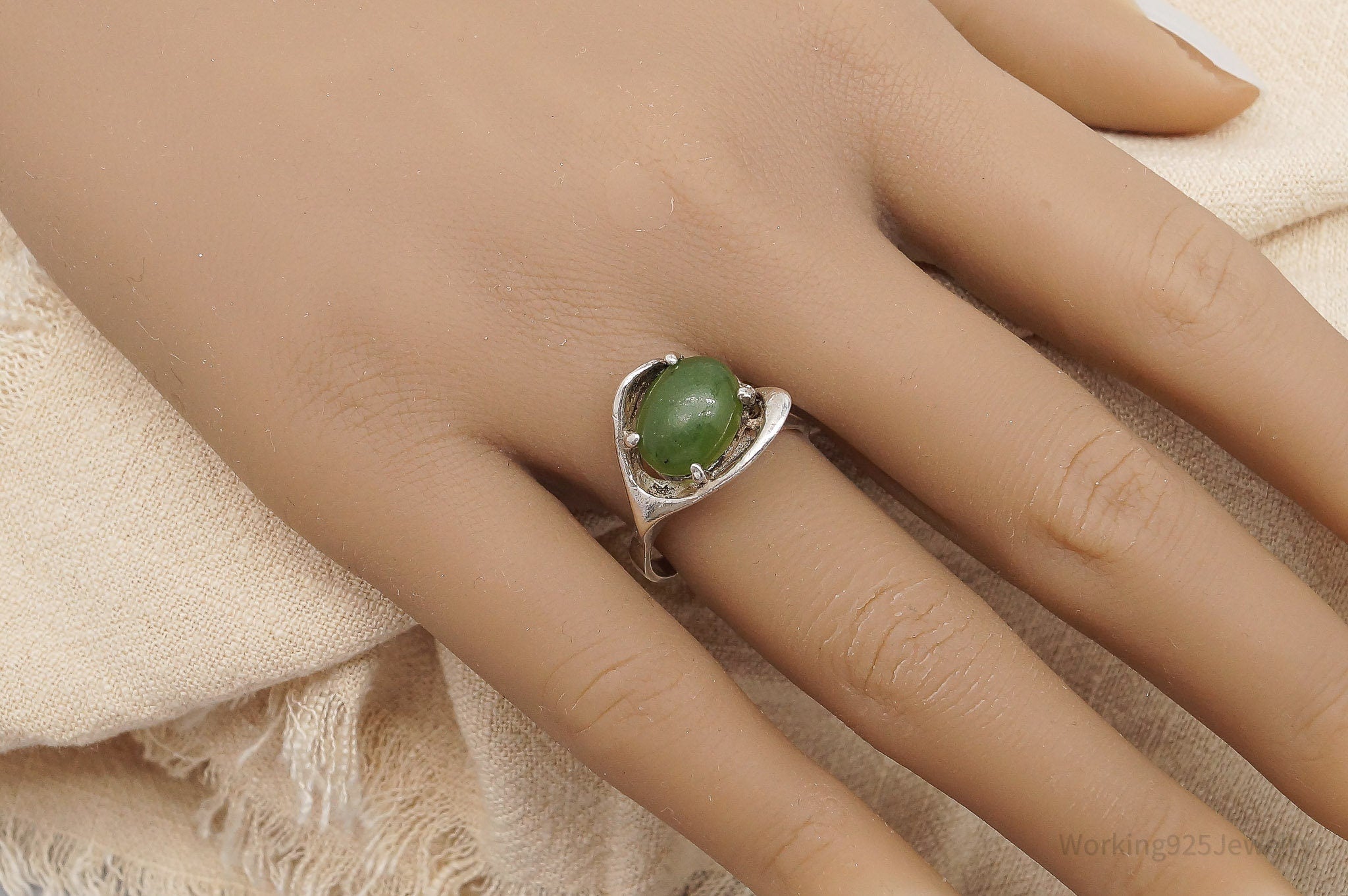 Vintage Green Nephrite Modernist Sterling Silver Ring - Size 8