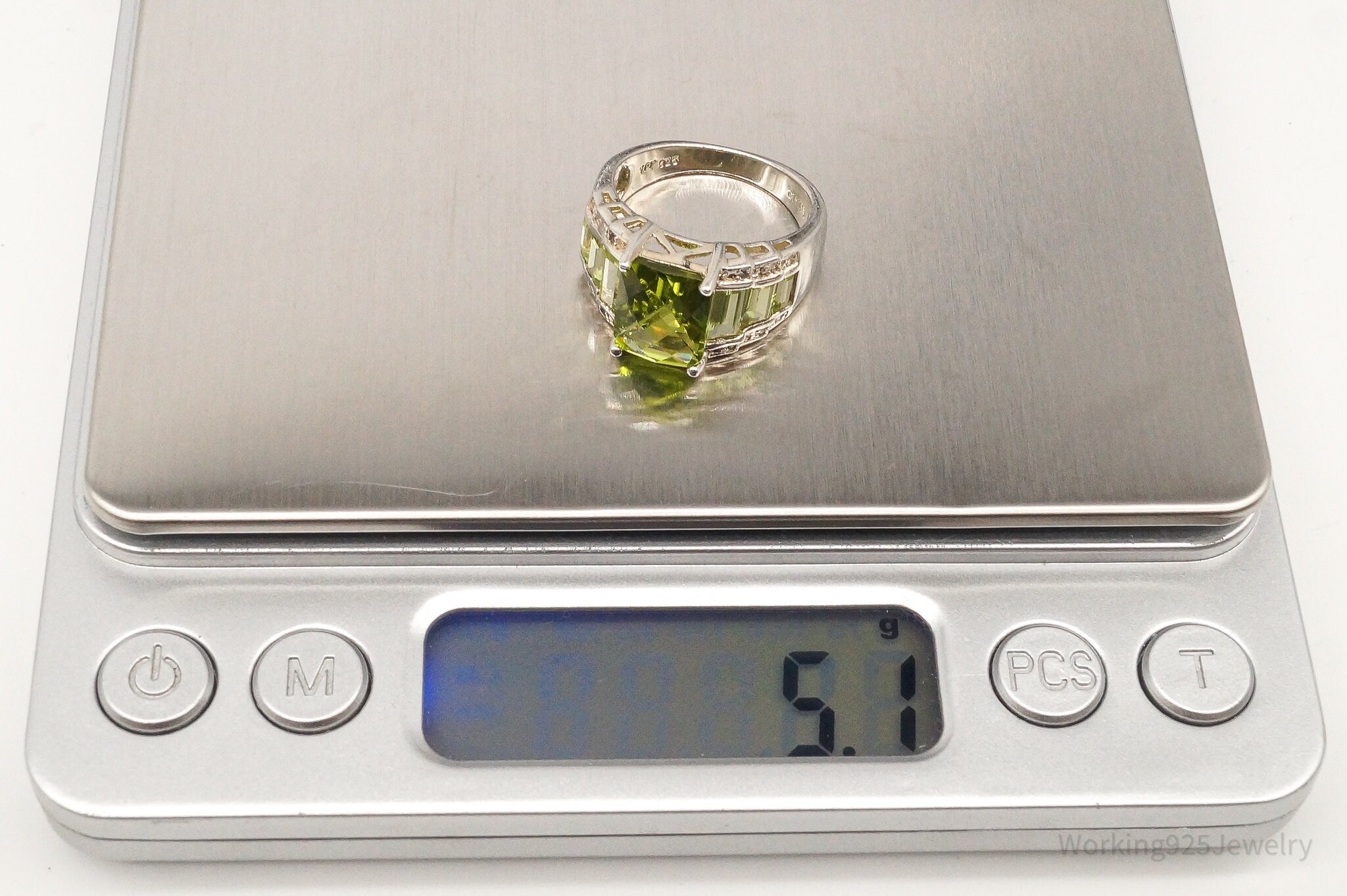 Vintage Peridot Cubic Zirconia Sterling Silver Ring - Size 7