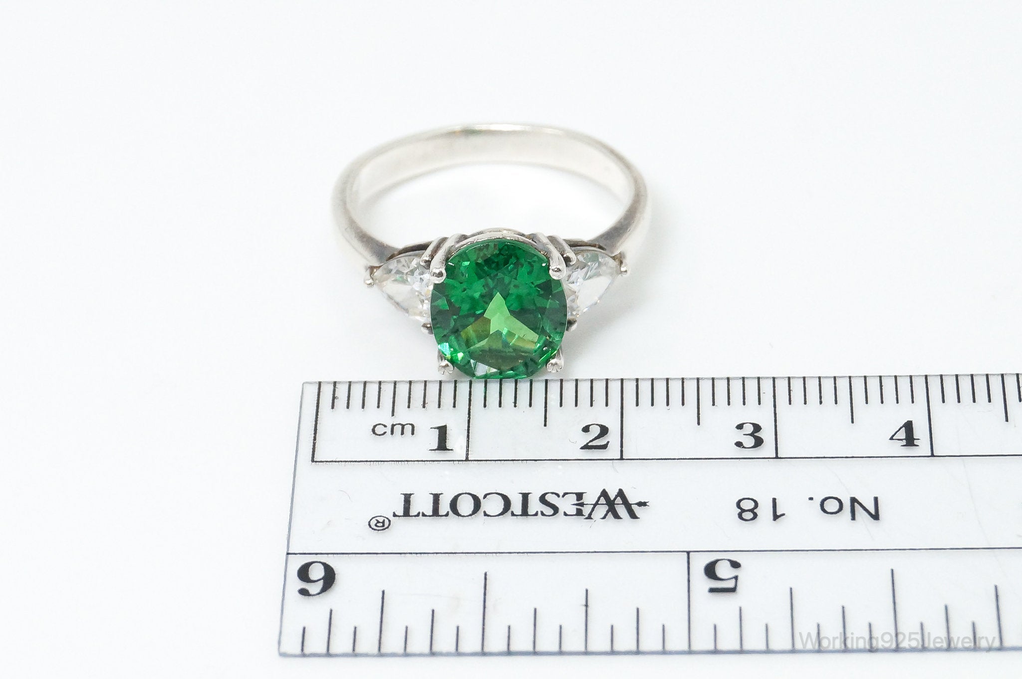 Vintage Simulated Emerald DQCZ Accented Sterling Silver Ring SZ 8.5