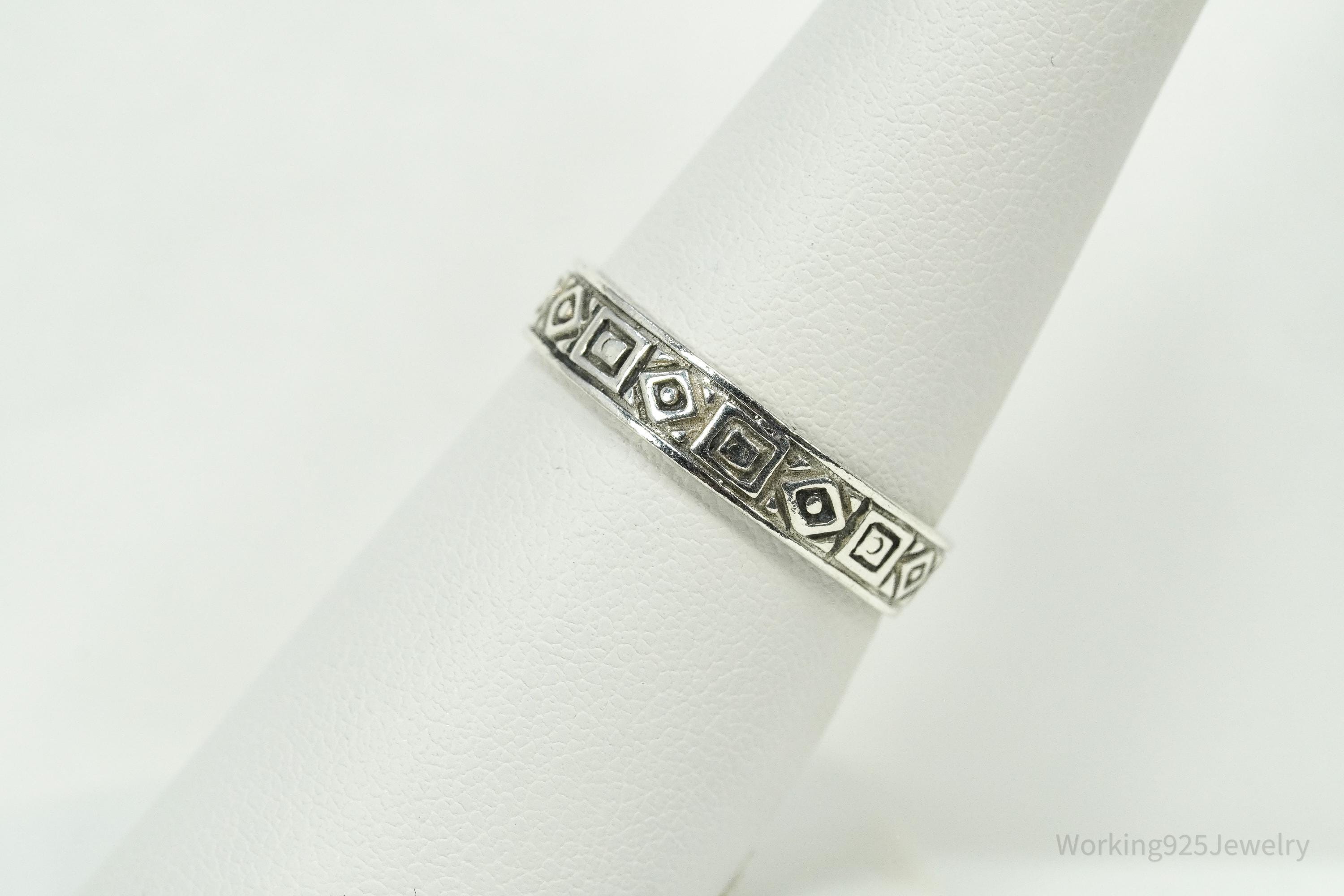 Vintage Geometric Viking Style Sterling Silver Band Ring - Size 8