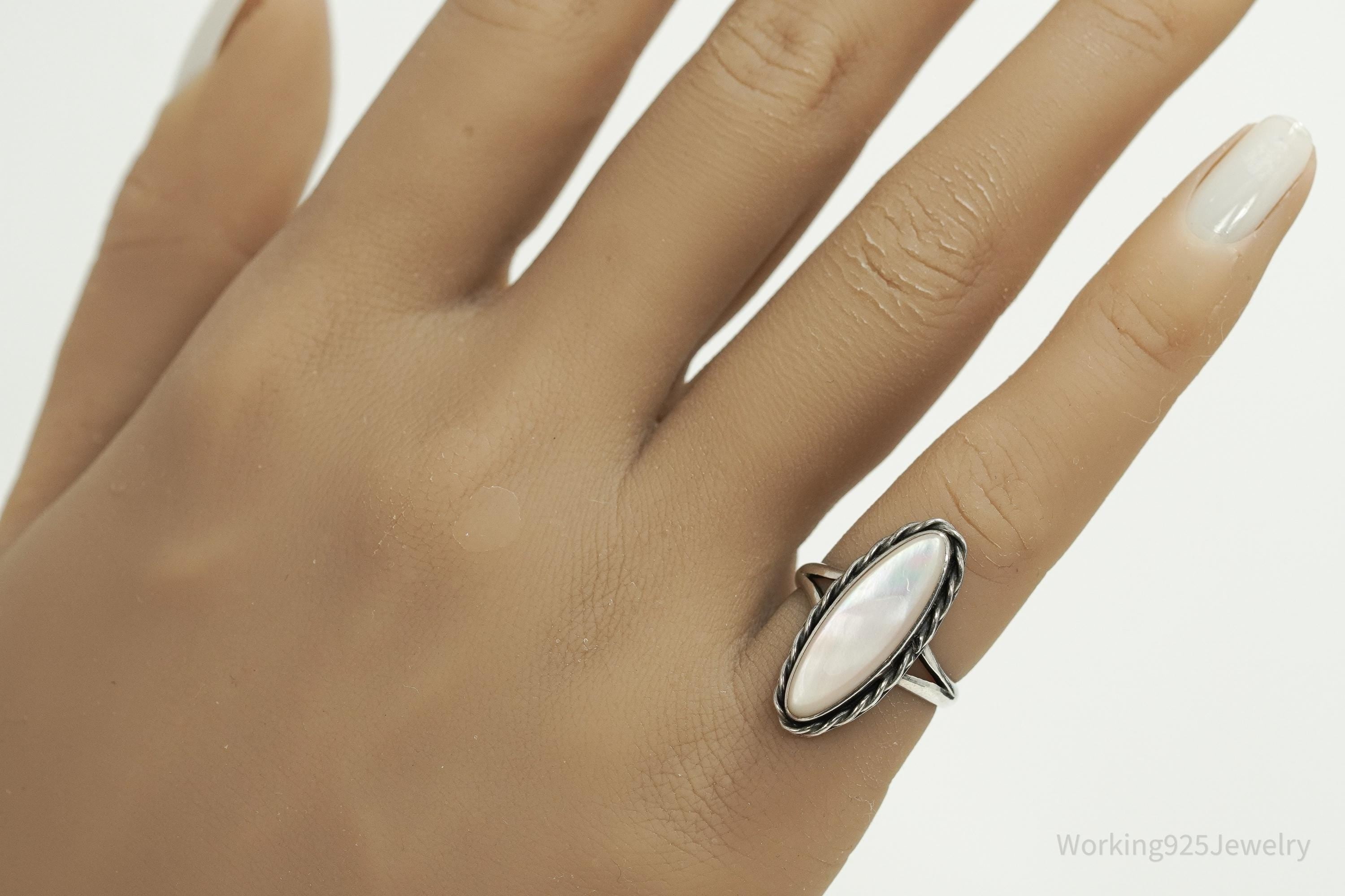 Vintage Native American Pink Mother Of Pearl Sterling Silver Ring Size 5